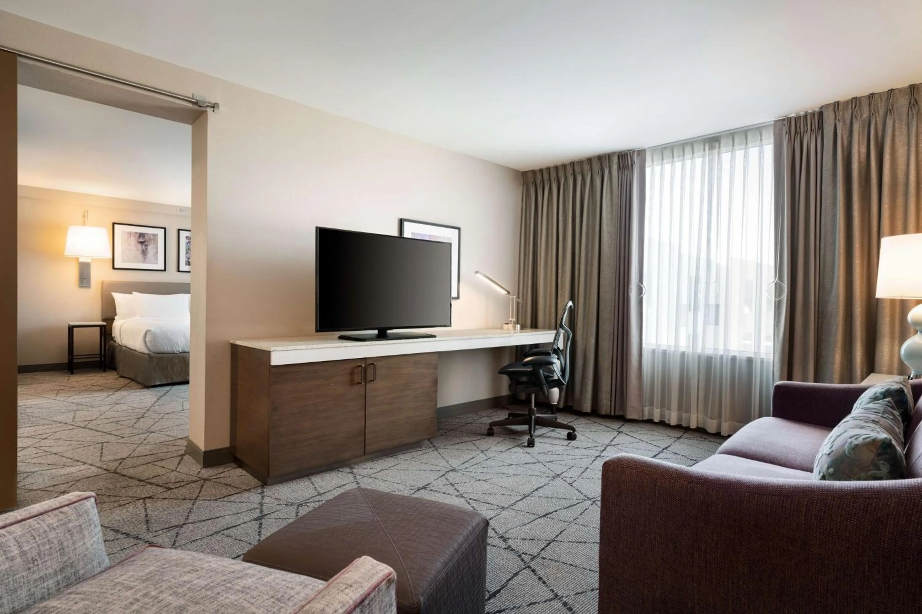 Bedroom, Bed in Hilton Garden Inn Springfield