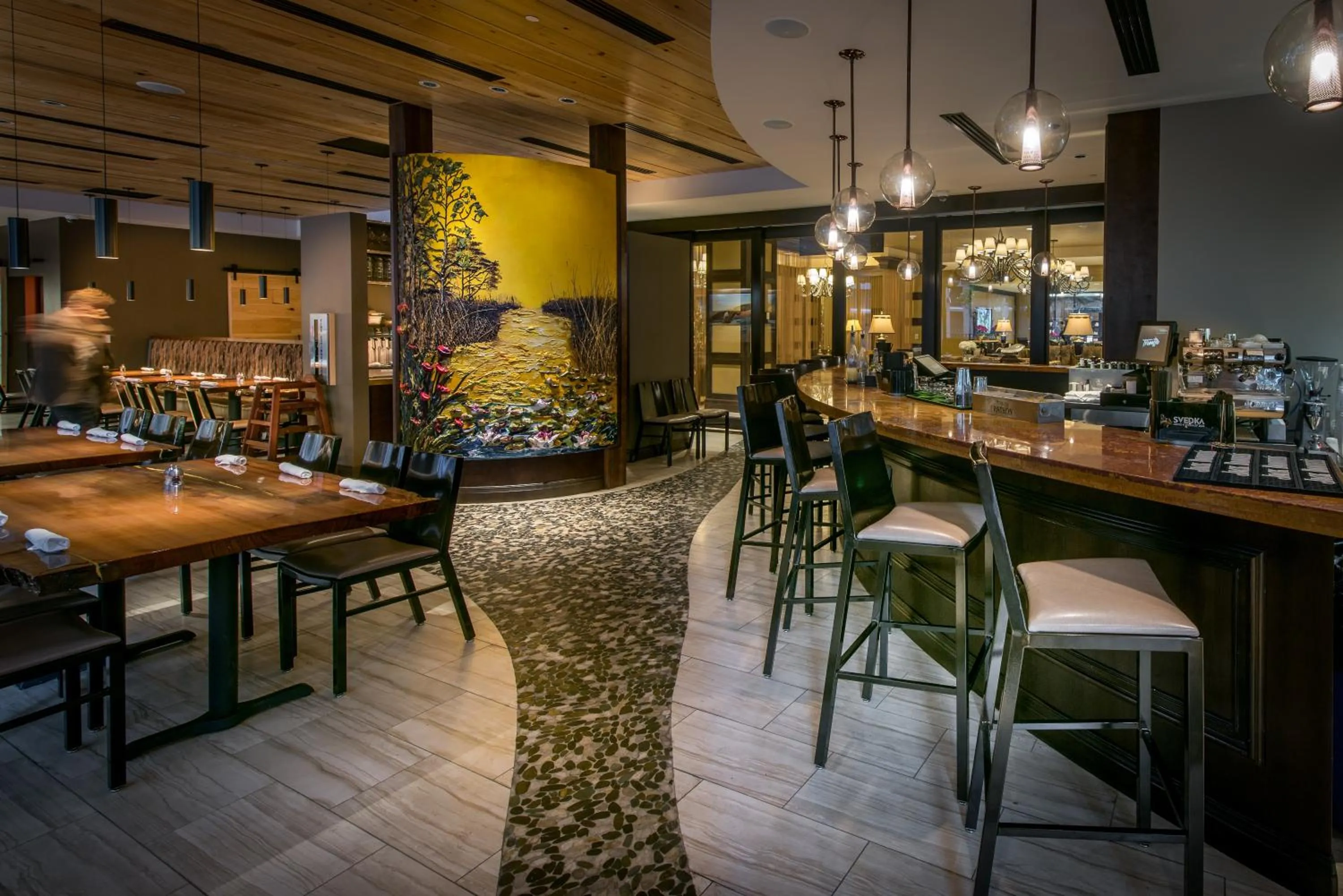 Restaurant/places to eat in InterContinental New Orleans by IHG