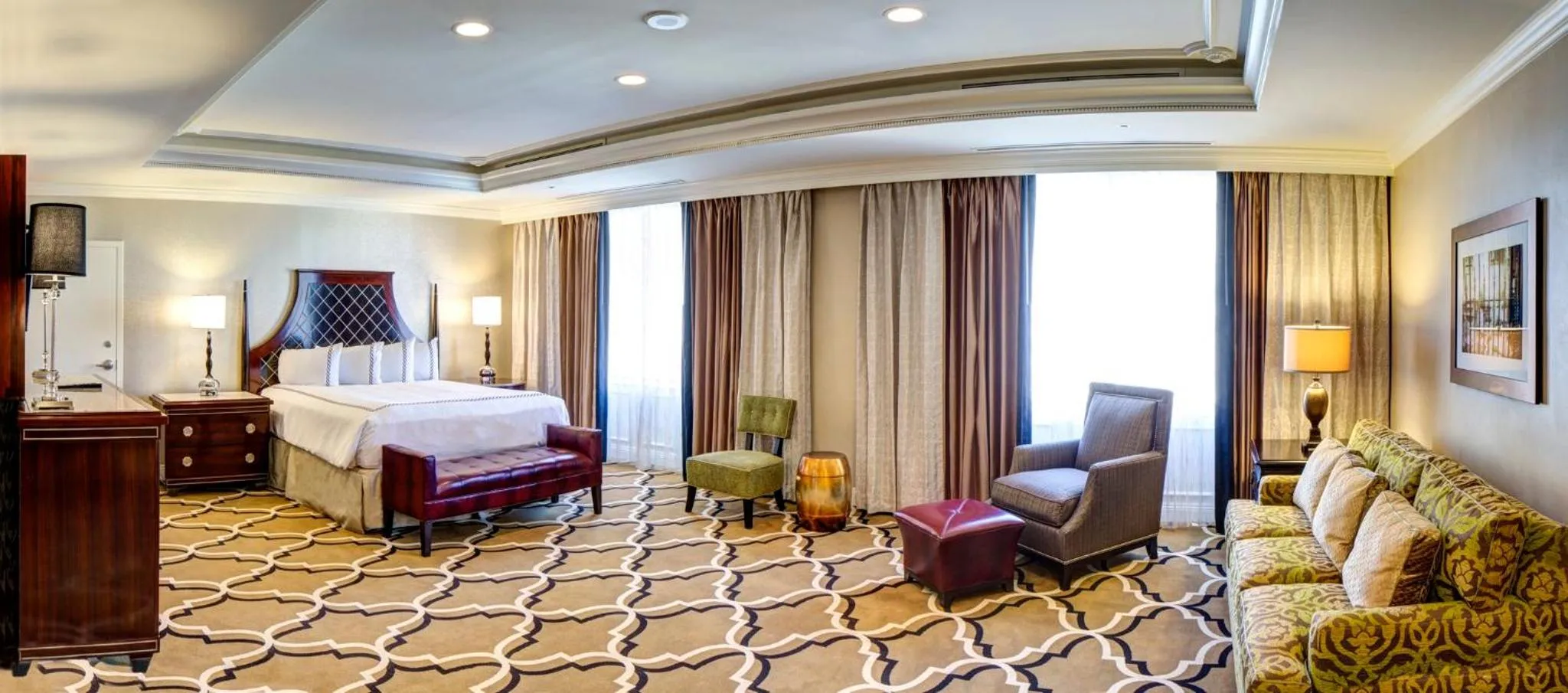 Photo of the whole room, Bed in InterContinental New Orleans by IHG
