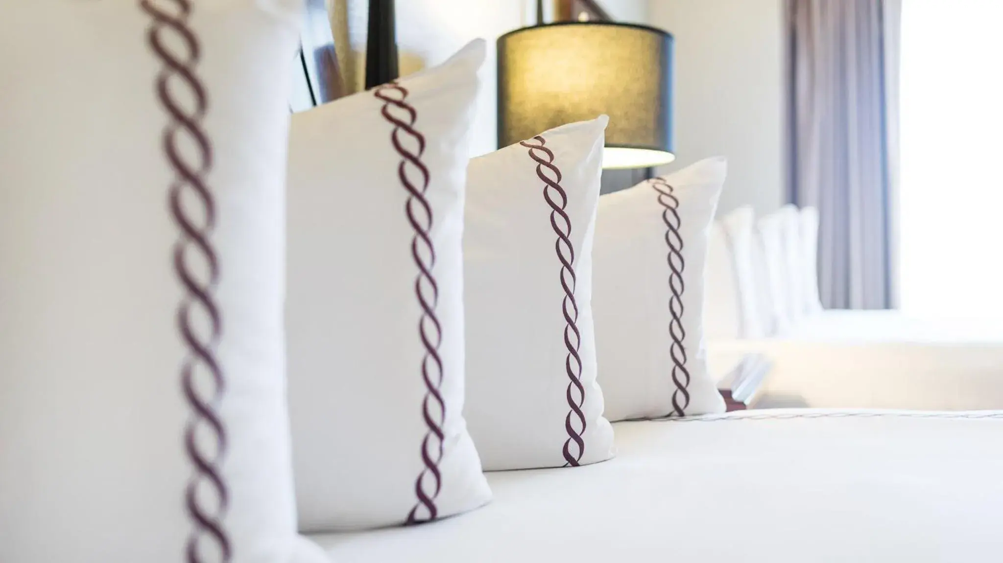 Premium King Room in InterContinental New Orleans by IHG Premium King Room in InterContinental New Orleans by IHG