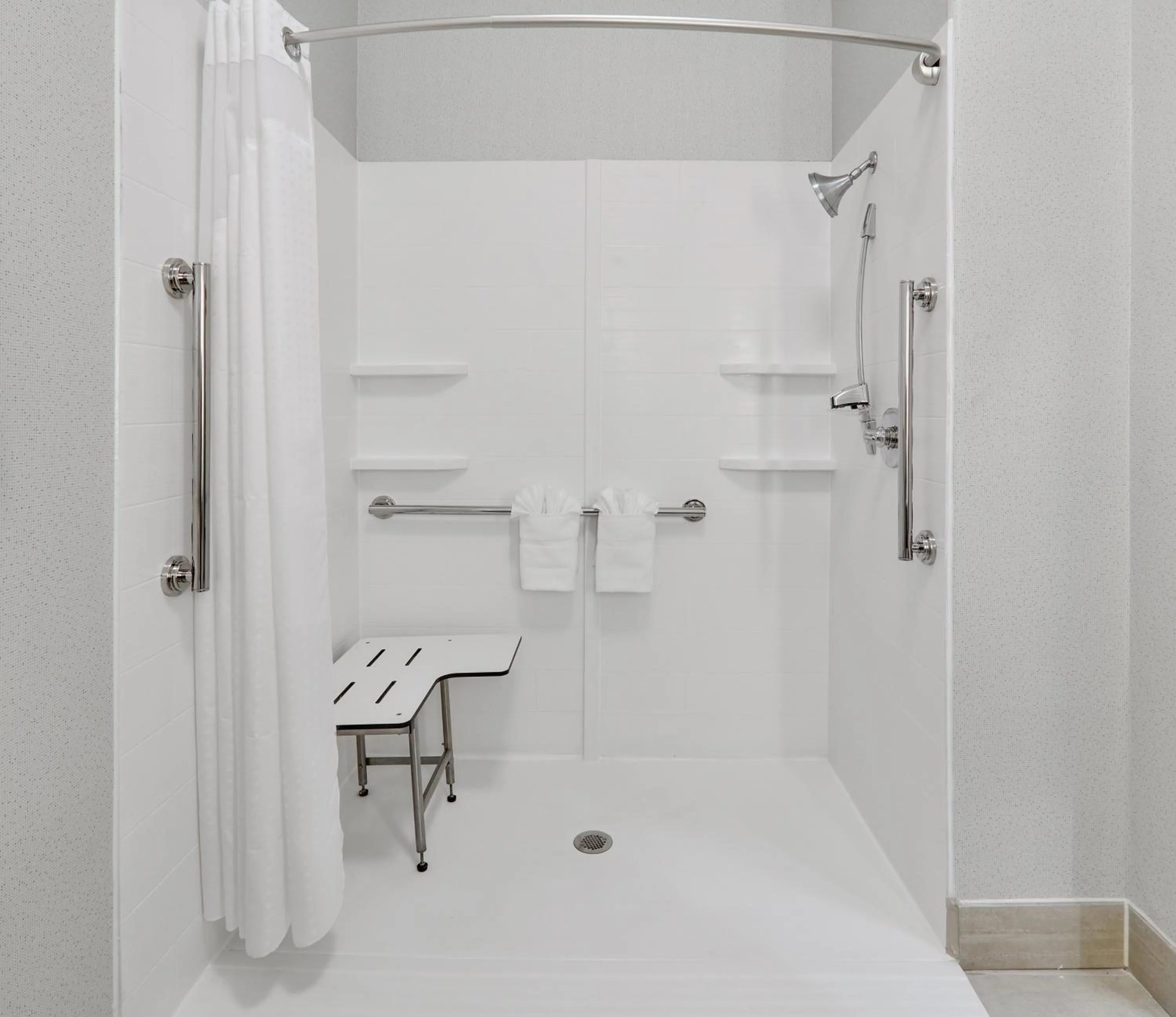Bathroom in Holiday Inn Express & Suites Dallas - Duncanville by IHG