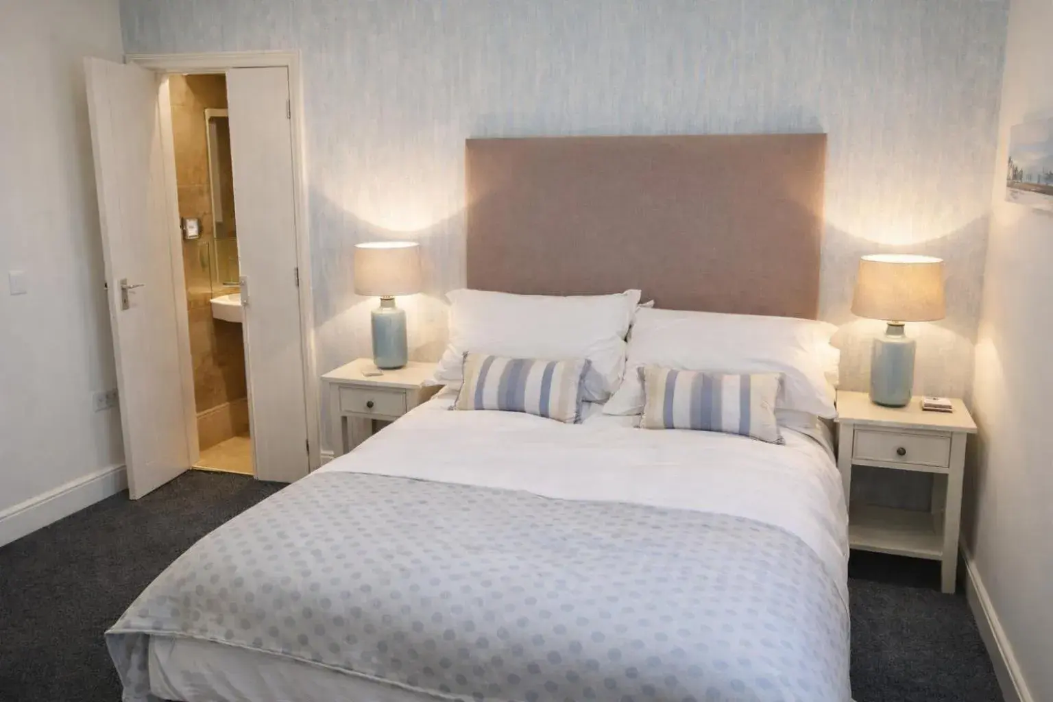 Bedroom, Bed in The George Inn Bedroom, Bed in The George Inn