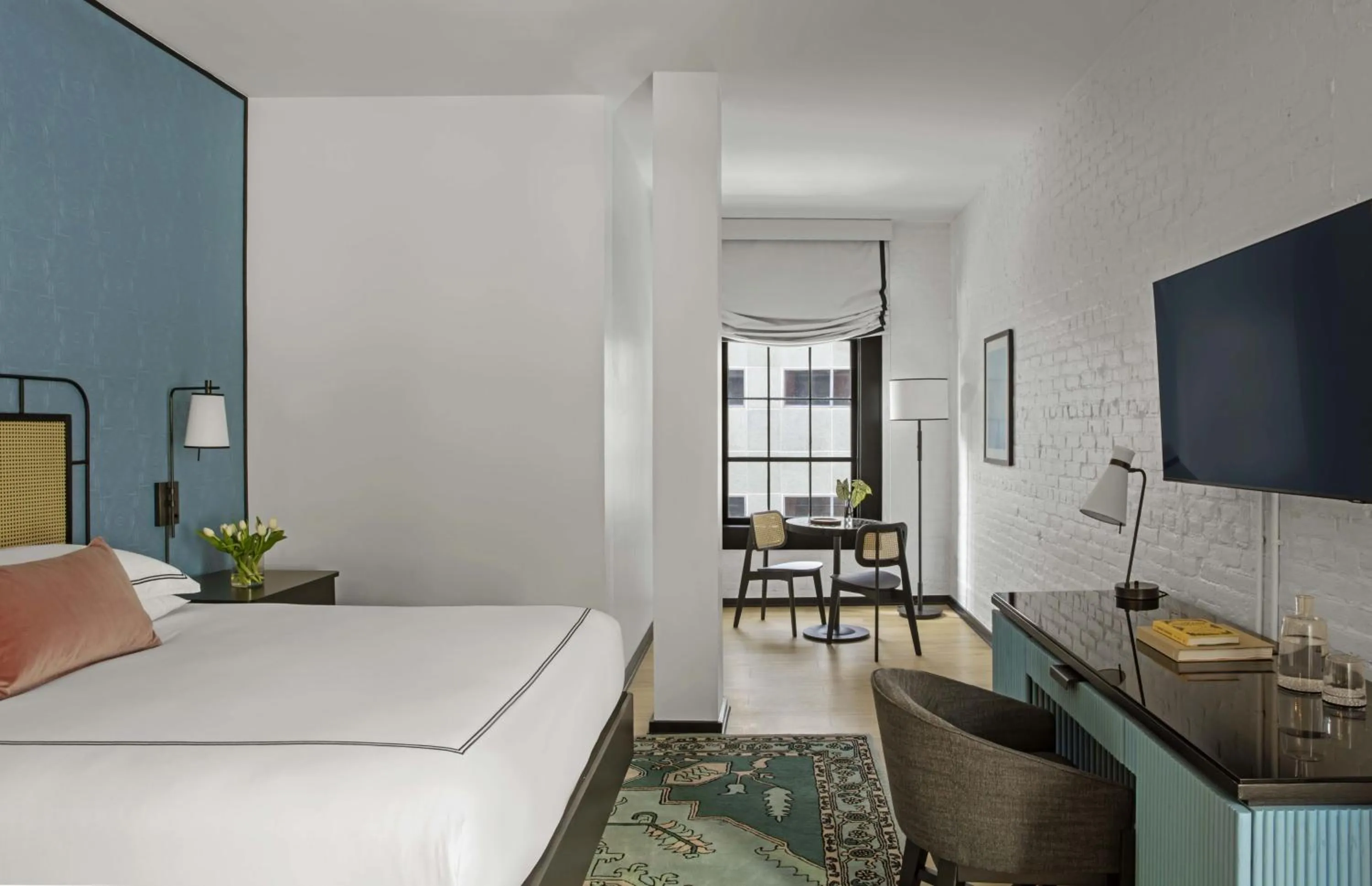 Photo of the whole room, Bed in Kimpton Hotel Fontenot by IHG