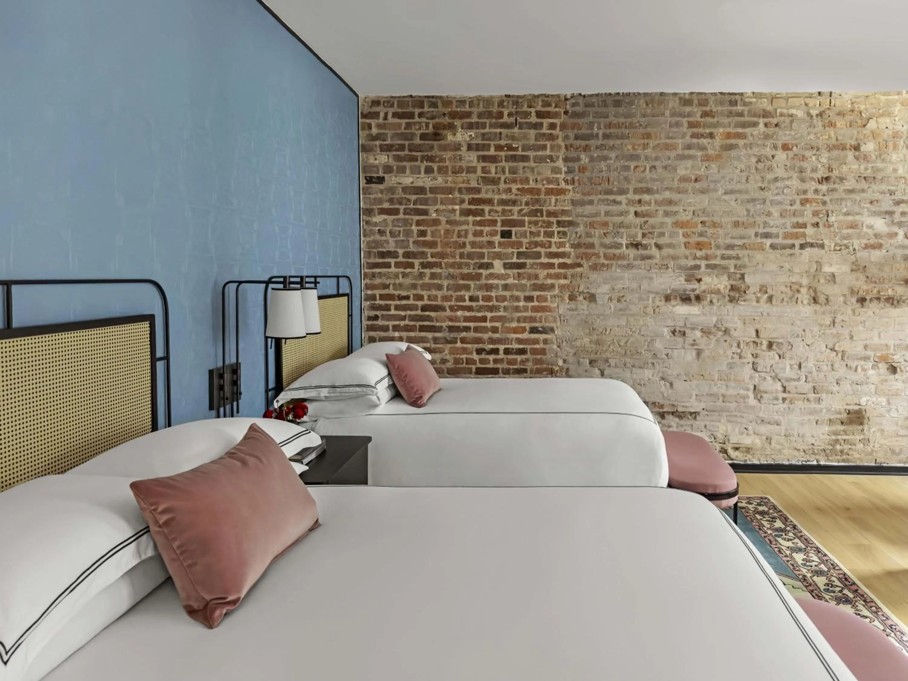 Photo of the whole room, Bed in Kimpton Hotel Fontenot by IHG