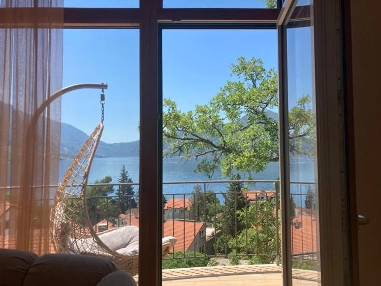 Apartment with Sea View in Apartments Villa Eden