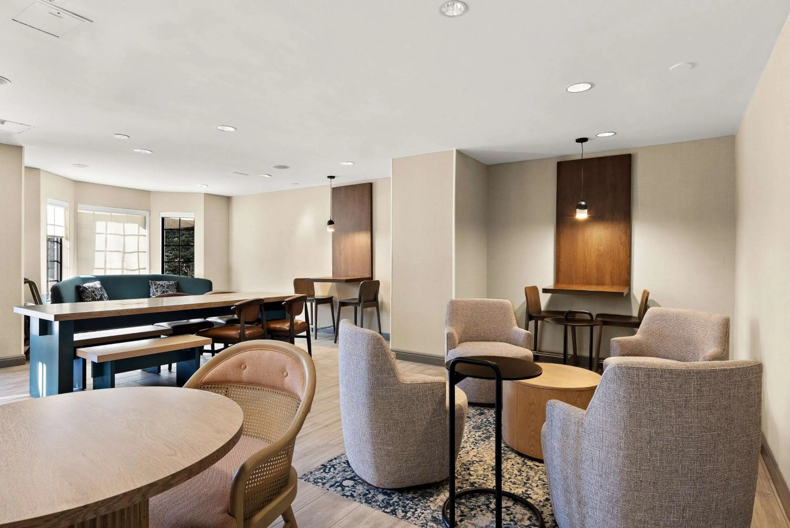 Lobby or reception in Sonesta ES Suites Denver South Park Meadows