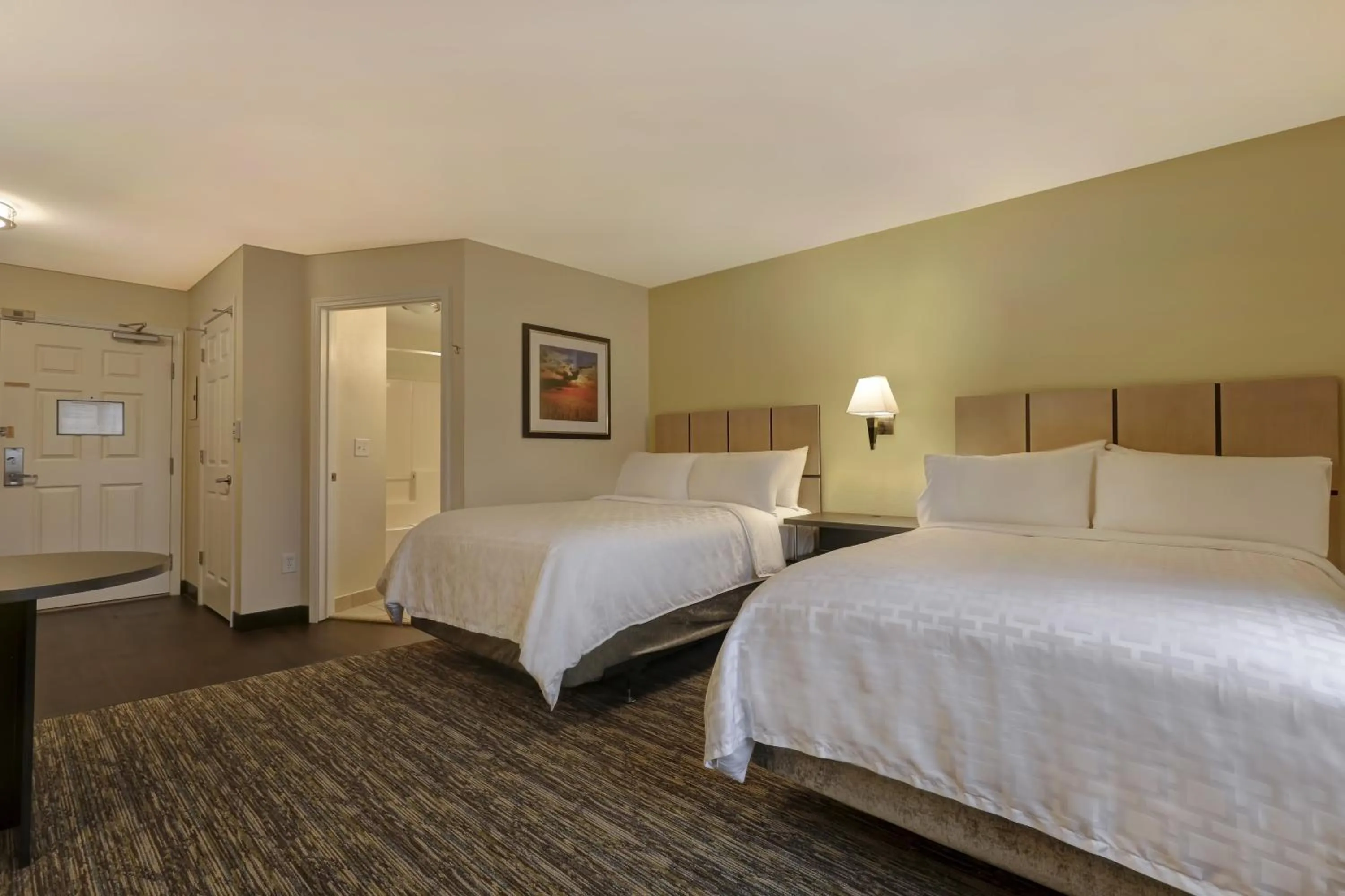 Photo of the whole room, Bed in Candlewood Suites Indianapolis - South by IHG