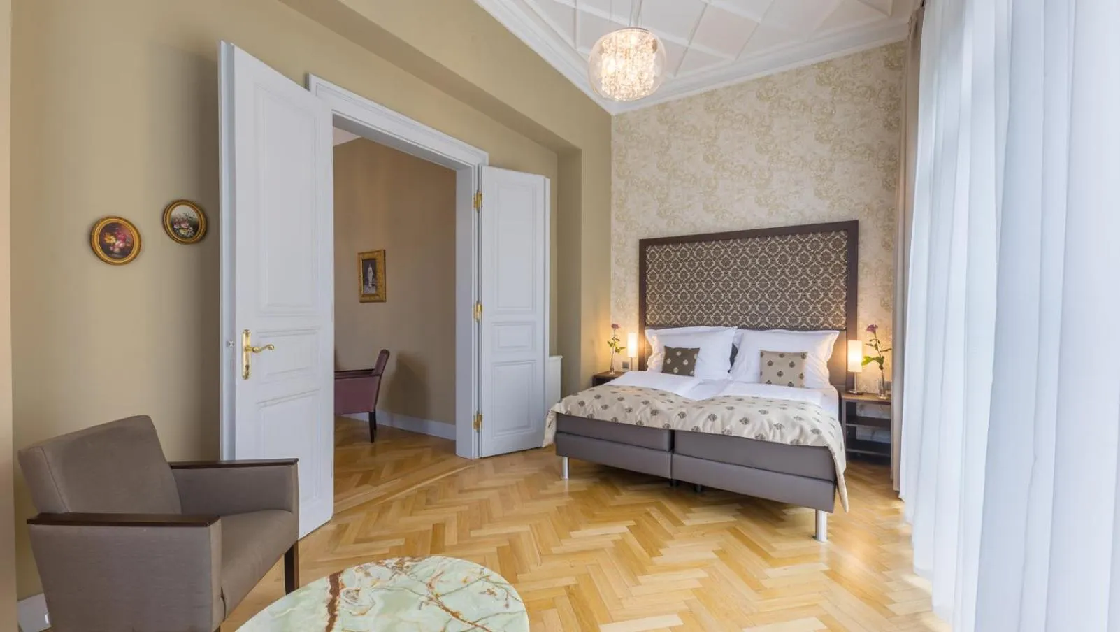 Bed in Wellness & Spa hotel Villa Regenhart