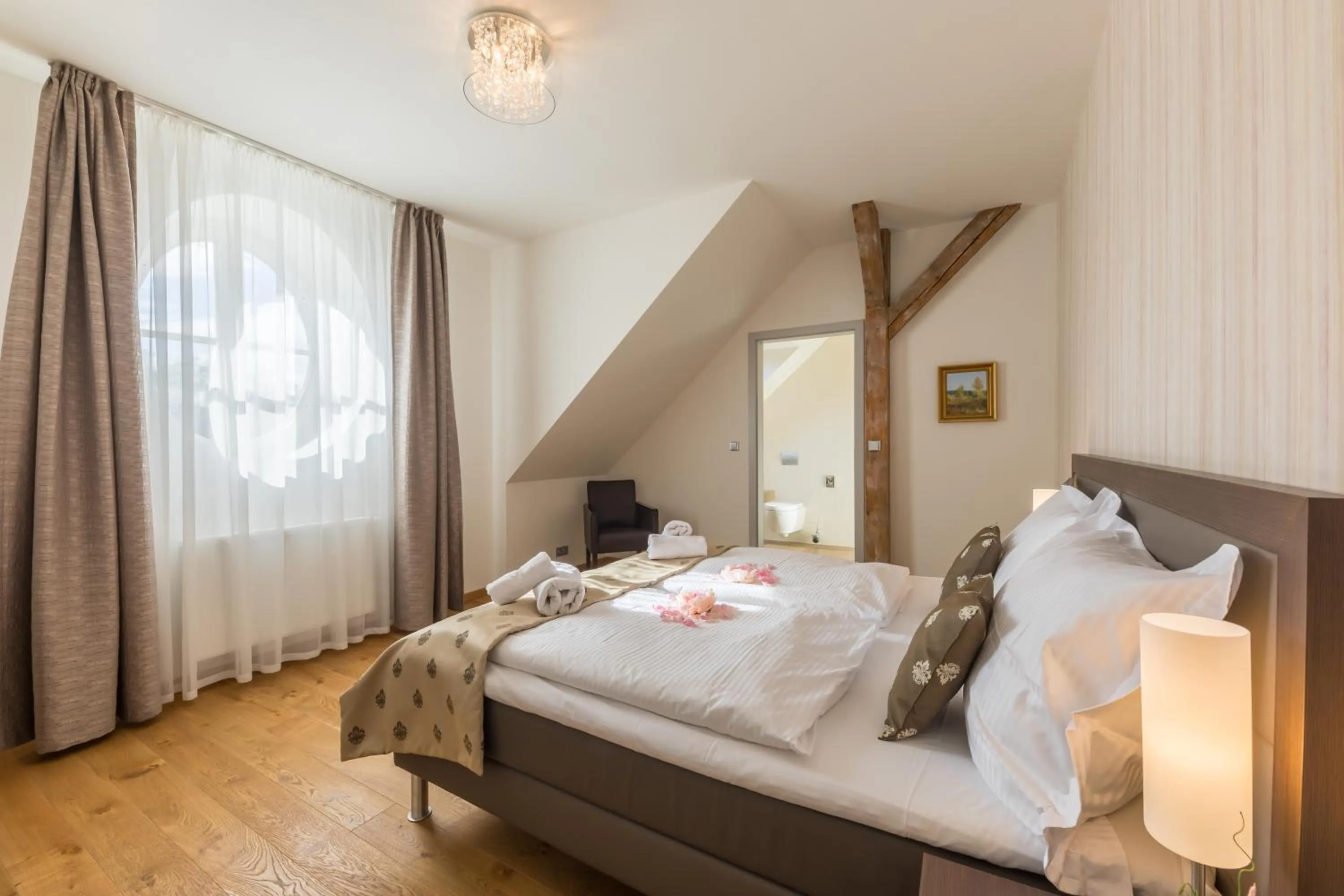 Bedroom, Bed in Wellness & Spa hotel Villa Regenhart