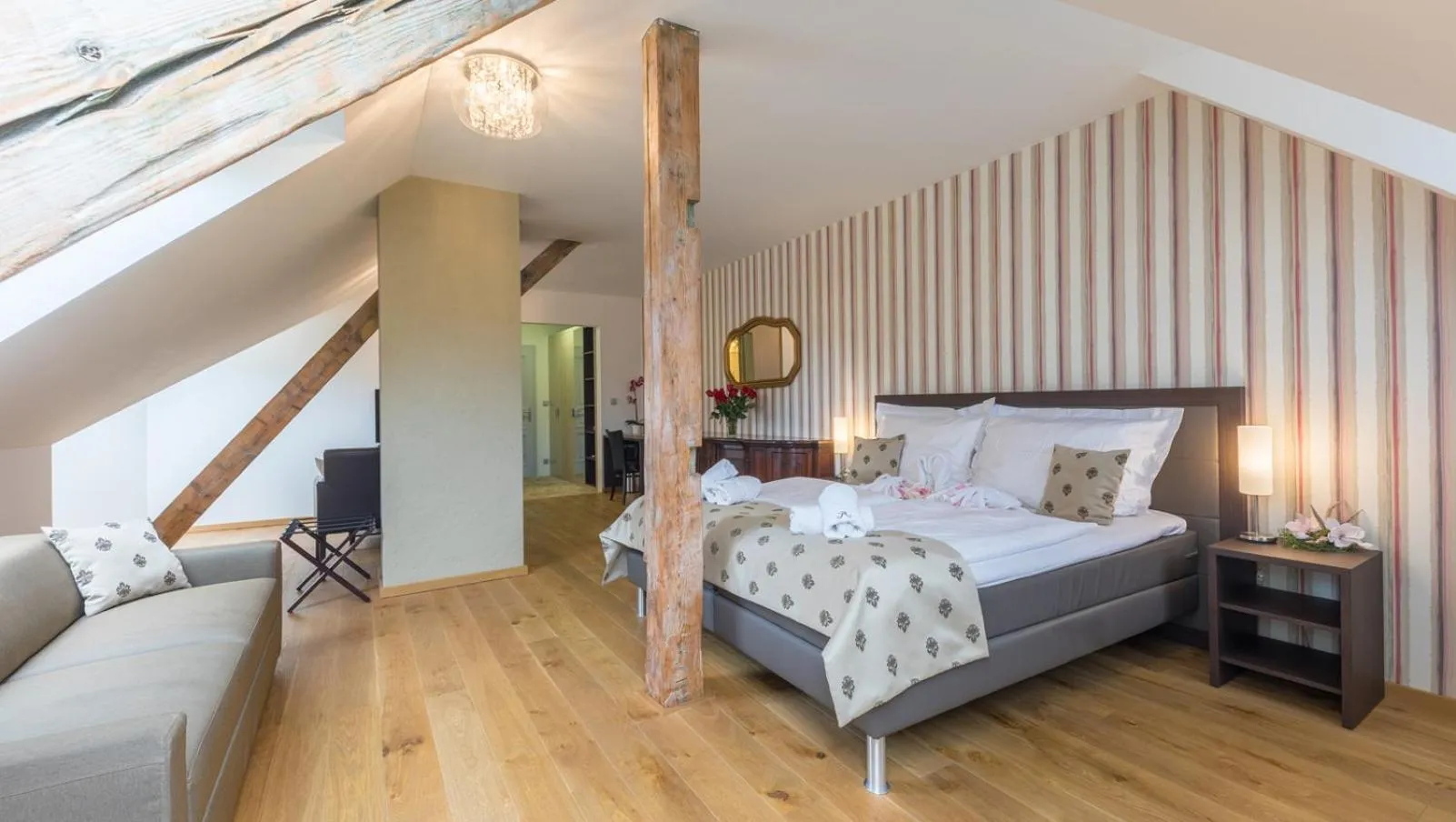 Bed in Wellness & Spa hotel Villa Regenhart