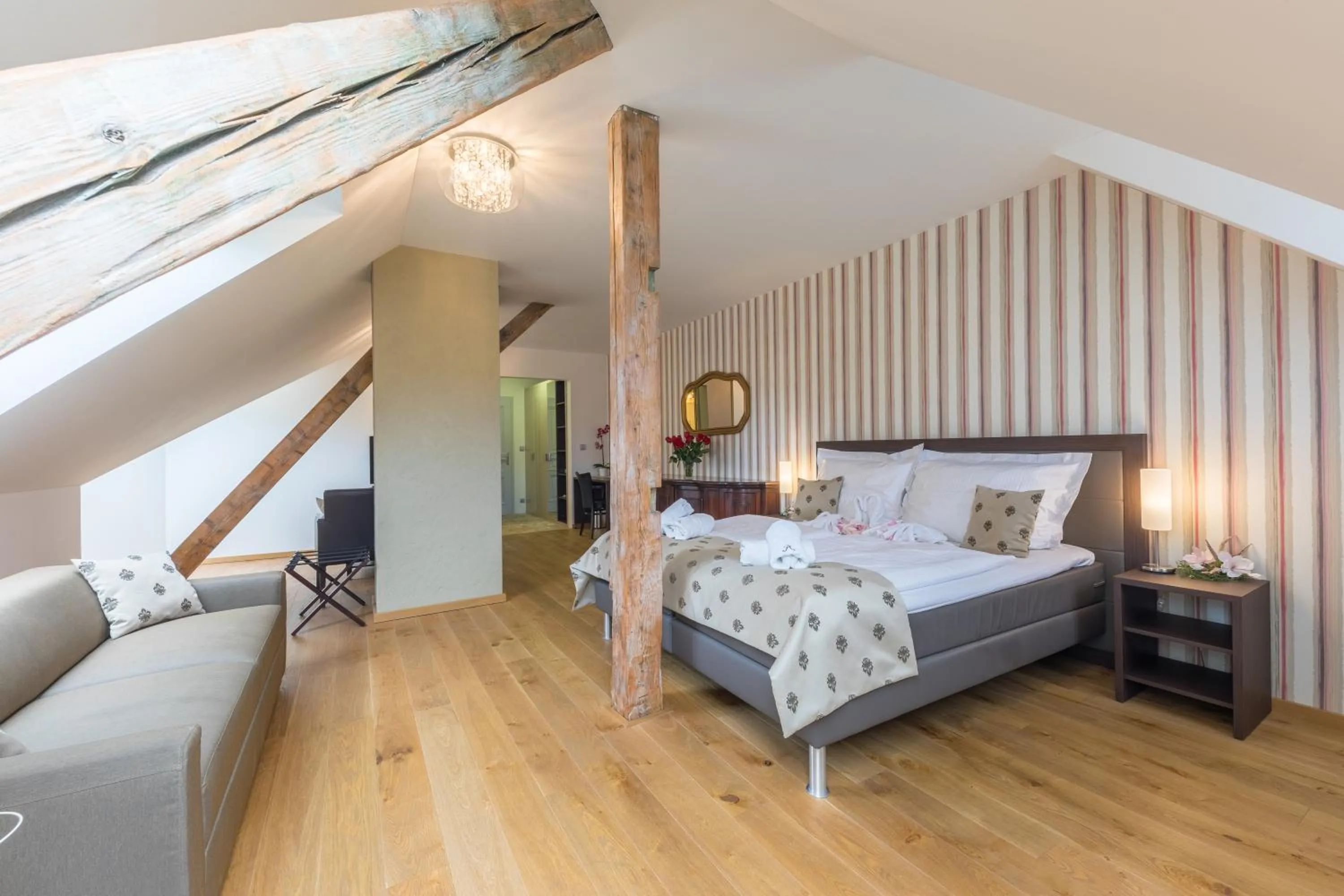 Bedroom, Bed in Wellness & Spa hotel Villa Regenhart