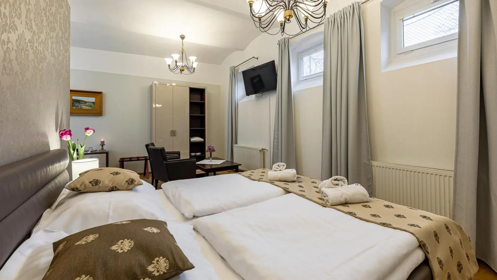 Bed in Wellness & Spa hotel Villa Regenhart