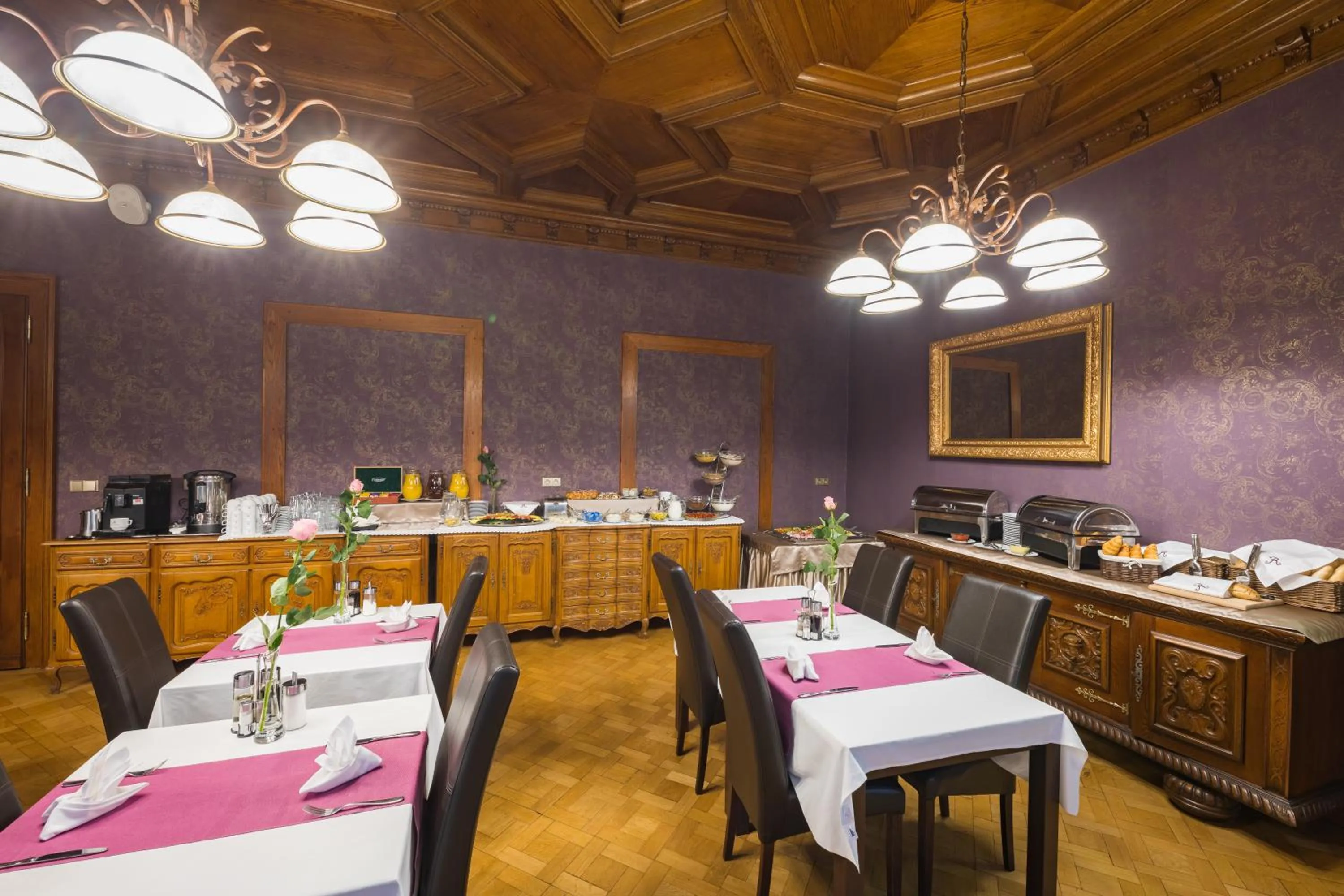 Restaurant/places to eat in Wellness & Spa hotel Villa Regenhart