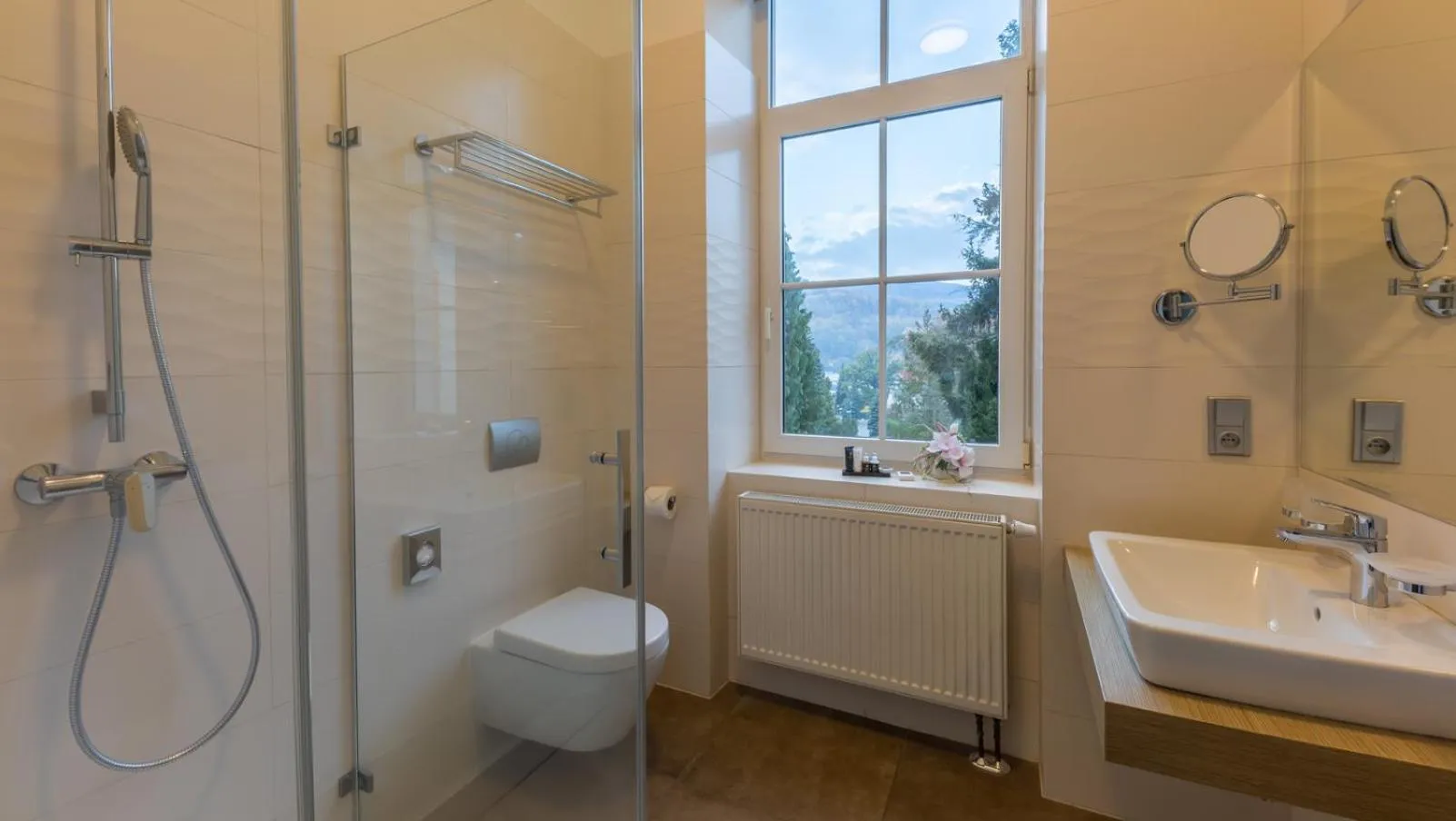 Shower in Wellness & Spa hotel Villa Regenhart