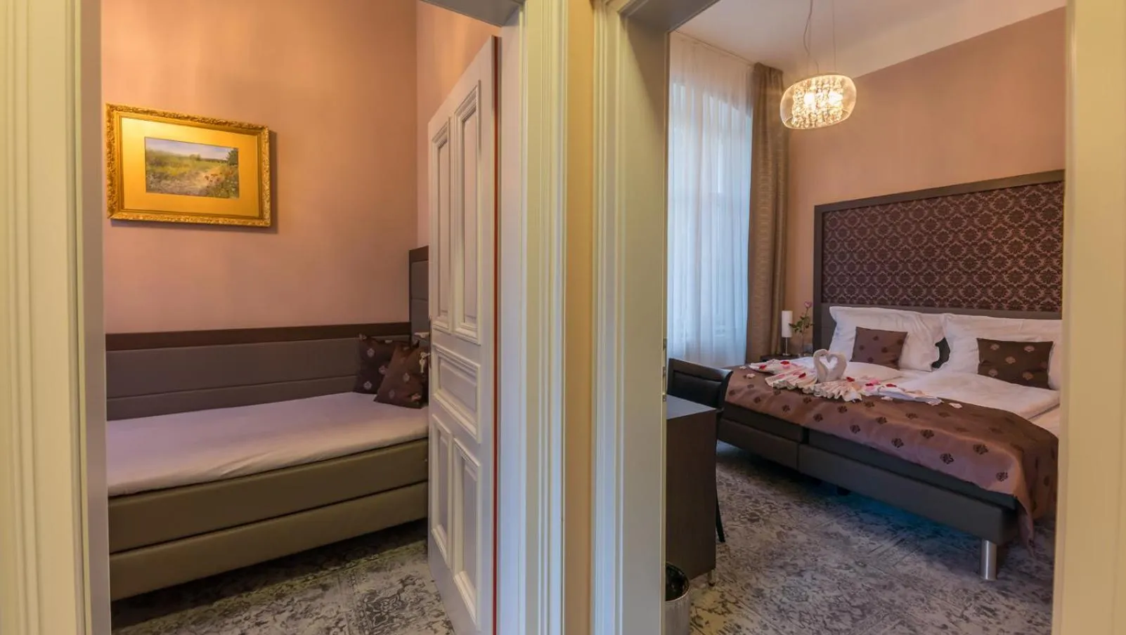 Bed in Wellness & Spa hotel Villa Regenhart