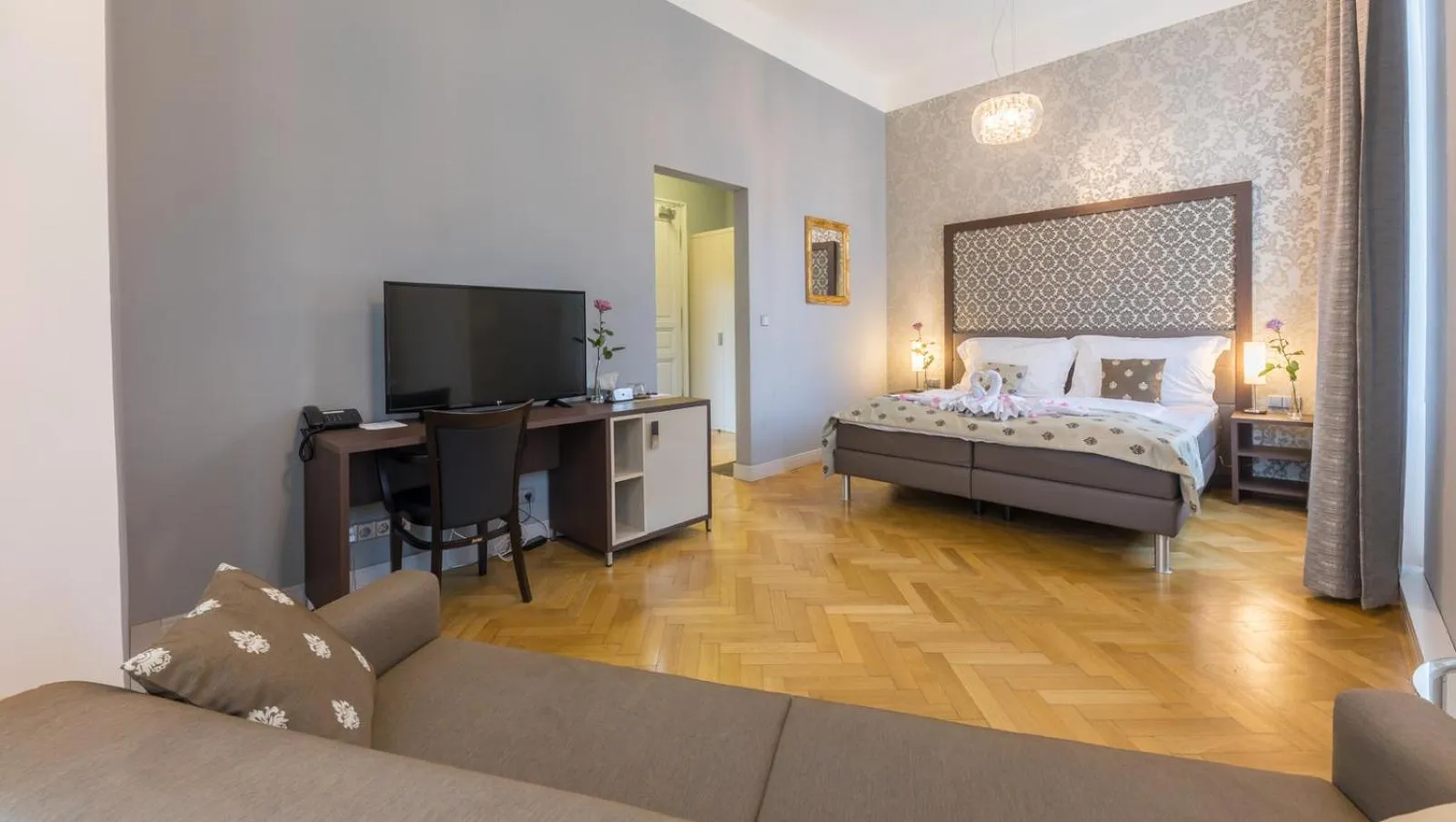 Bed in Wellness & Spa hotel Villa Regenhart