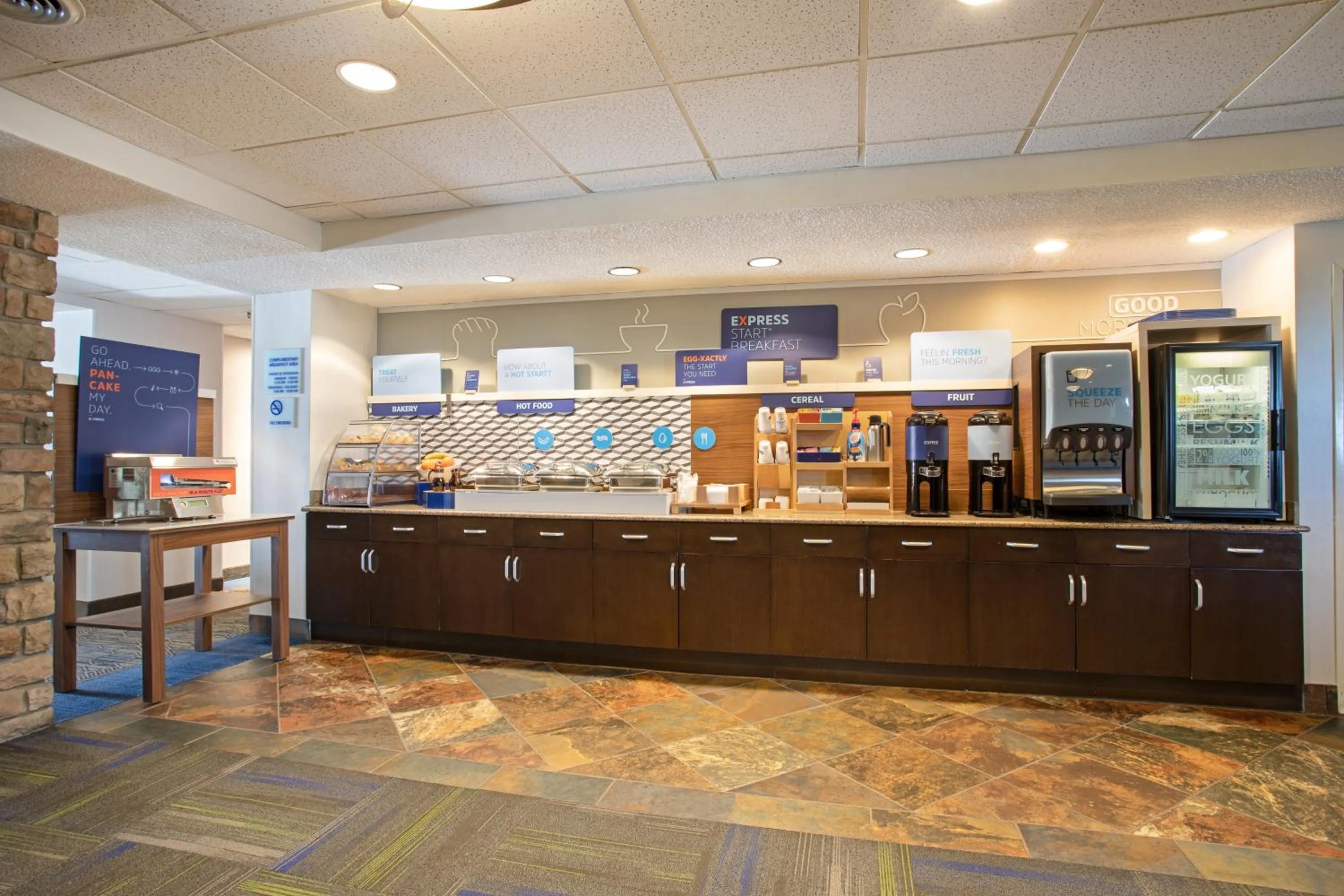 Breakfast in Holiday Inn Express Hotel & Suites Littleton by IHG