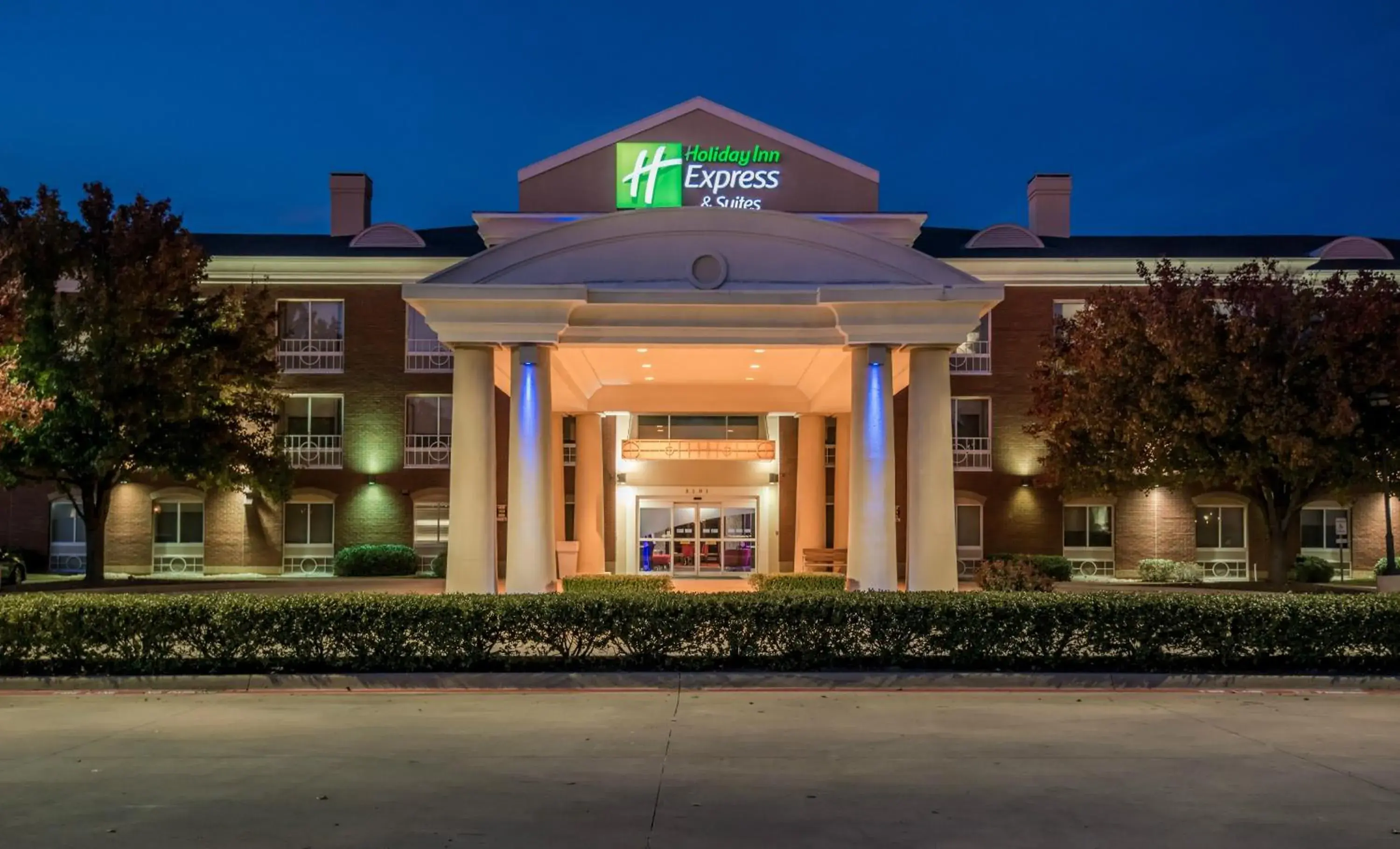 Property building in Holiday Inn Express Hotel & Suites Plano West - Frisco by IHG Property building in Holiday Inn Express Hotel & Suites Plano West - Frisco by IHG