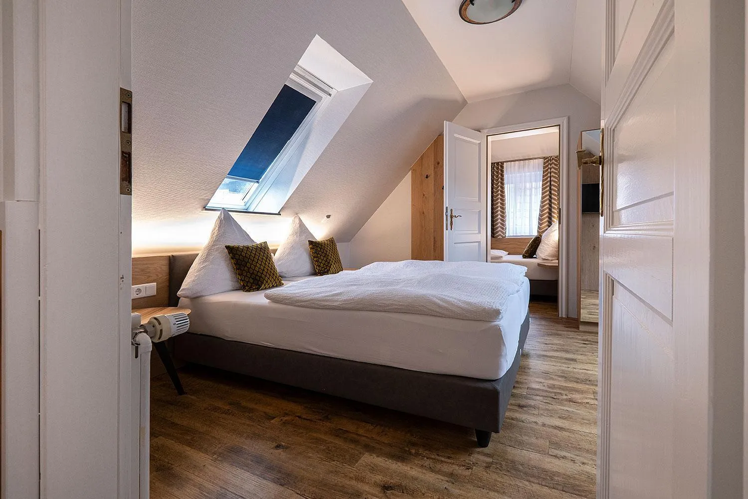 Photo of the whole room, Bed in Hotel Neuwarft