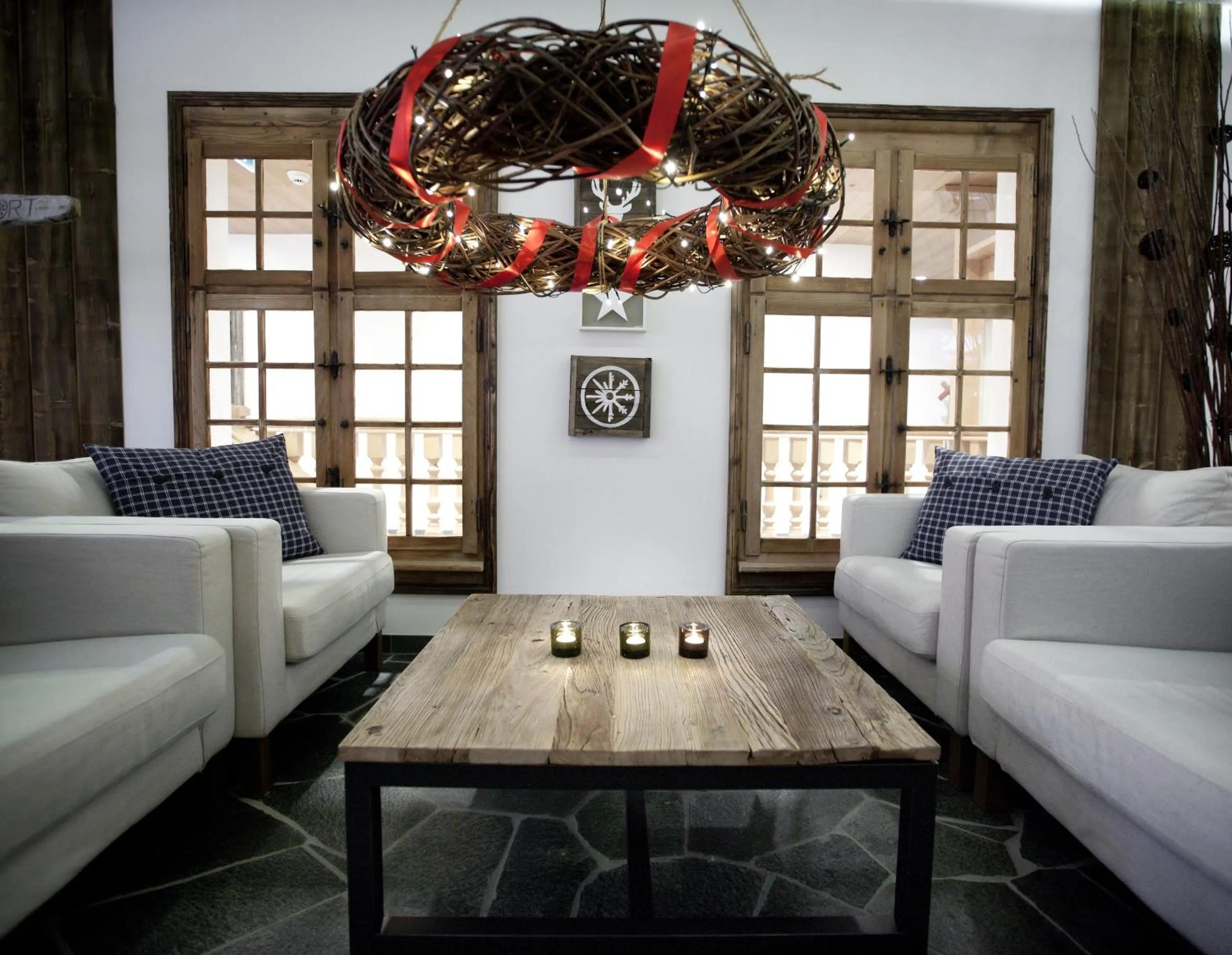 Lobby or reception in SPANNORT family home with common kitchen and self check-in