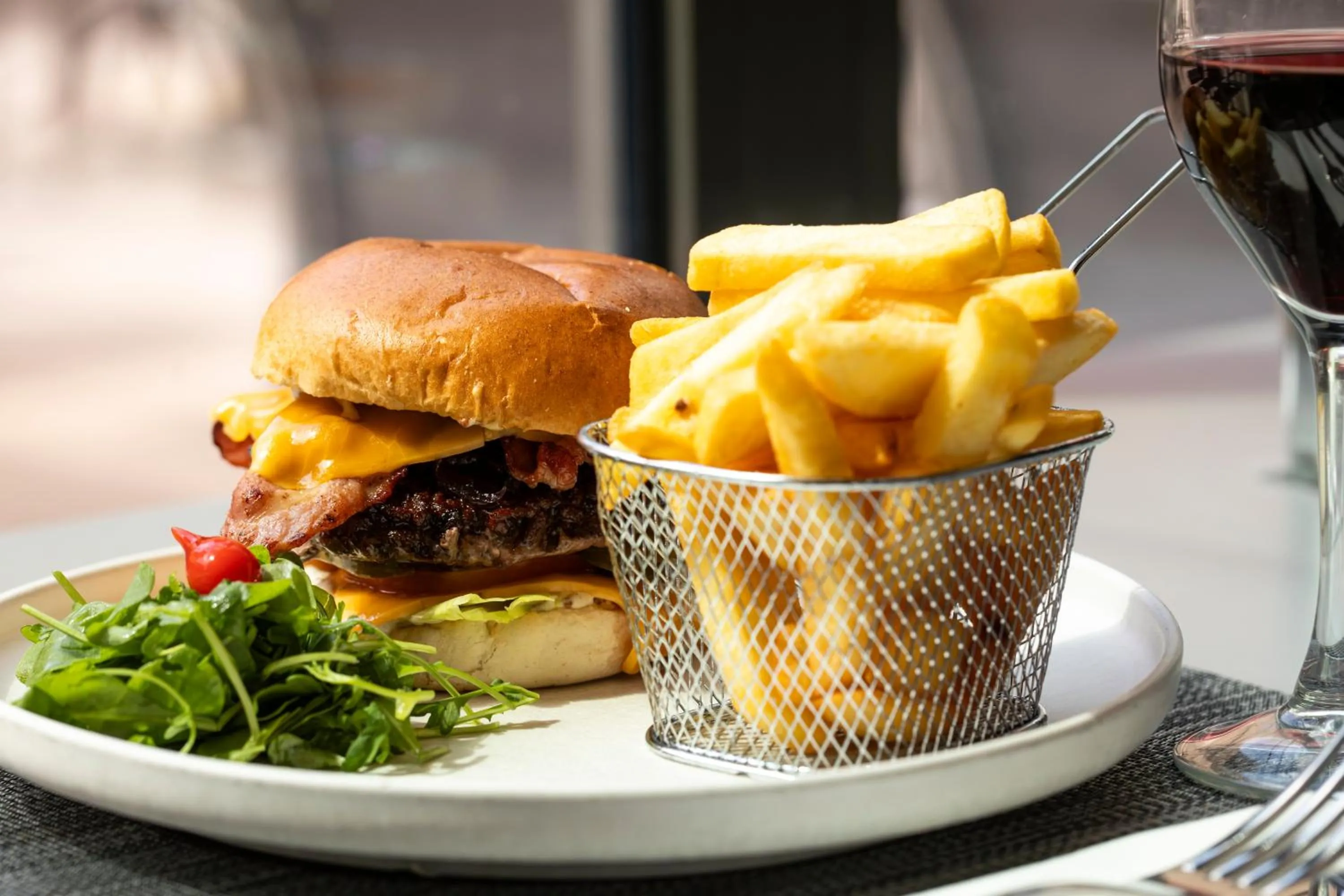 Courtyard by Marriott Paris Saint Denis