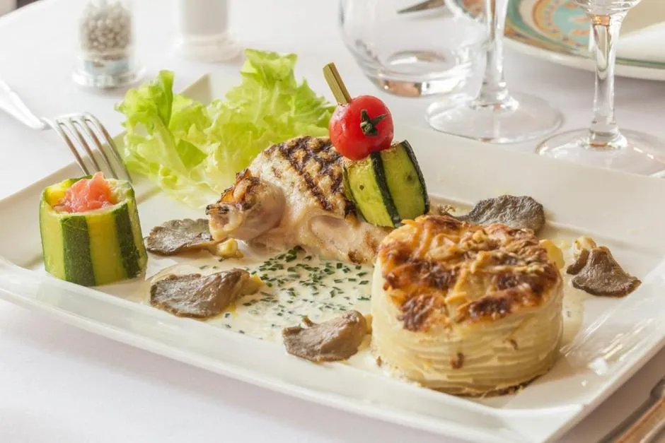 Logis Hôtel & Restaurant - Le Saint-Louis