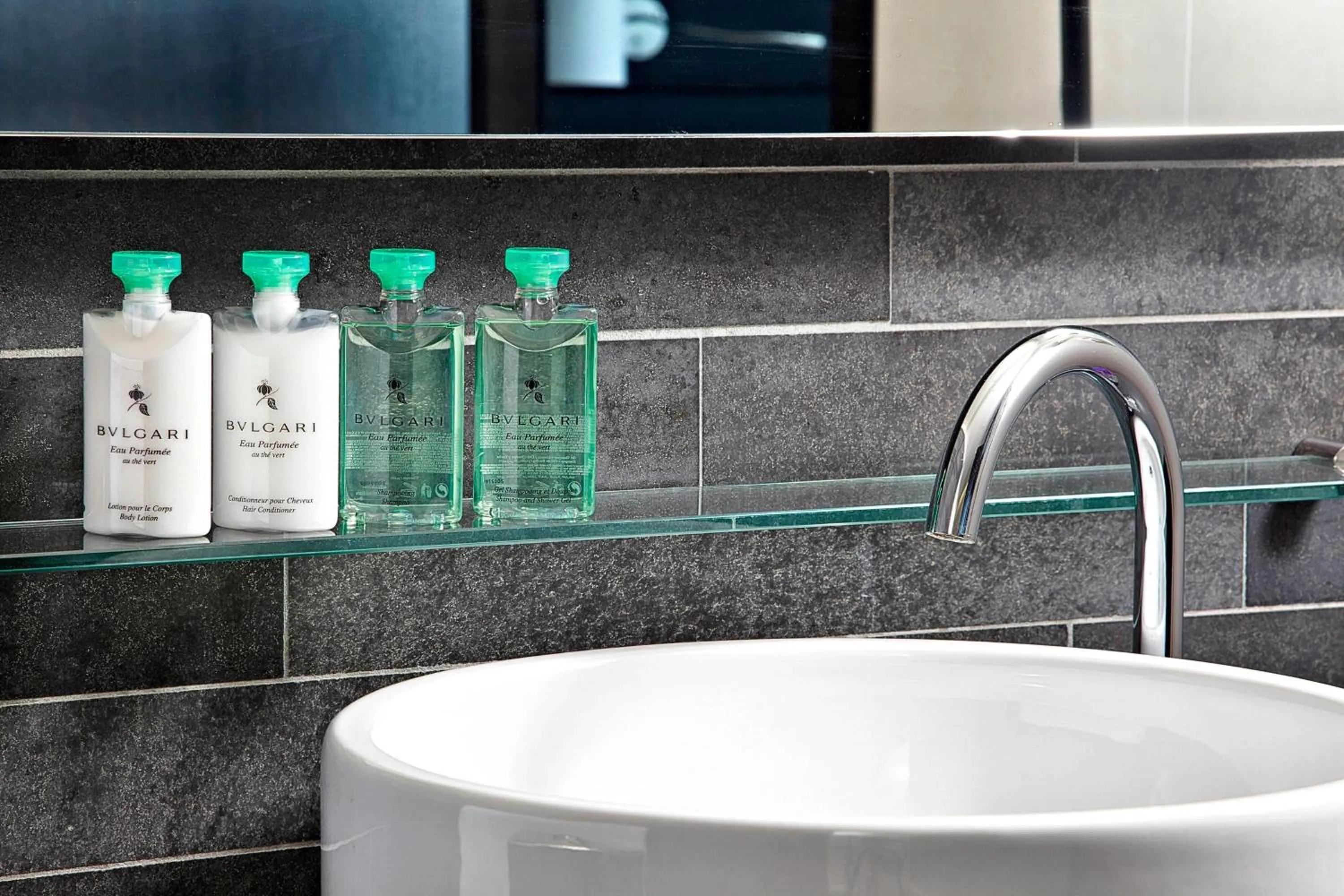 Bathroom in Renaissance Paris Arc de Triomphe Hotel