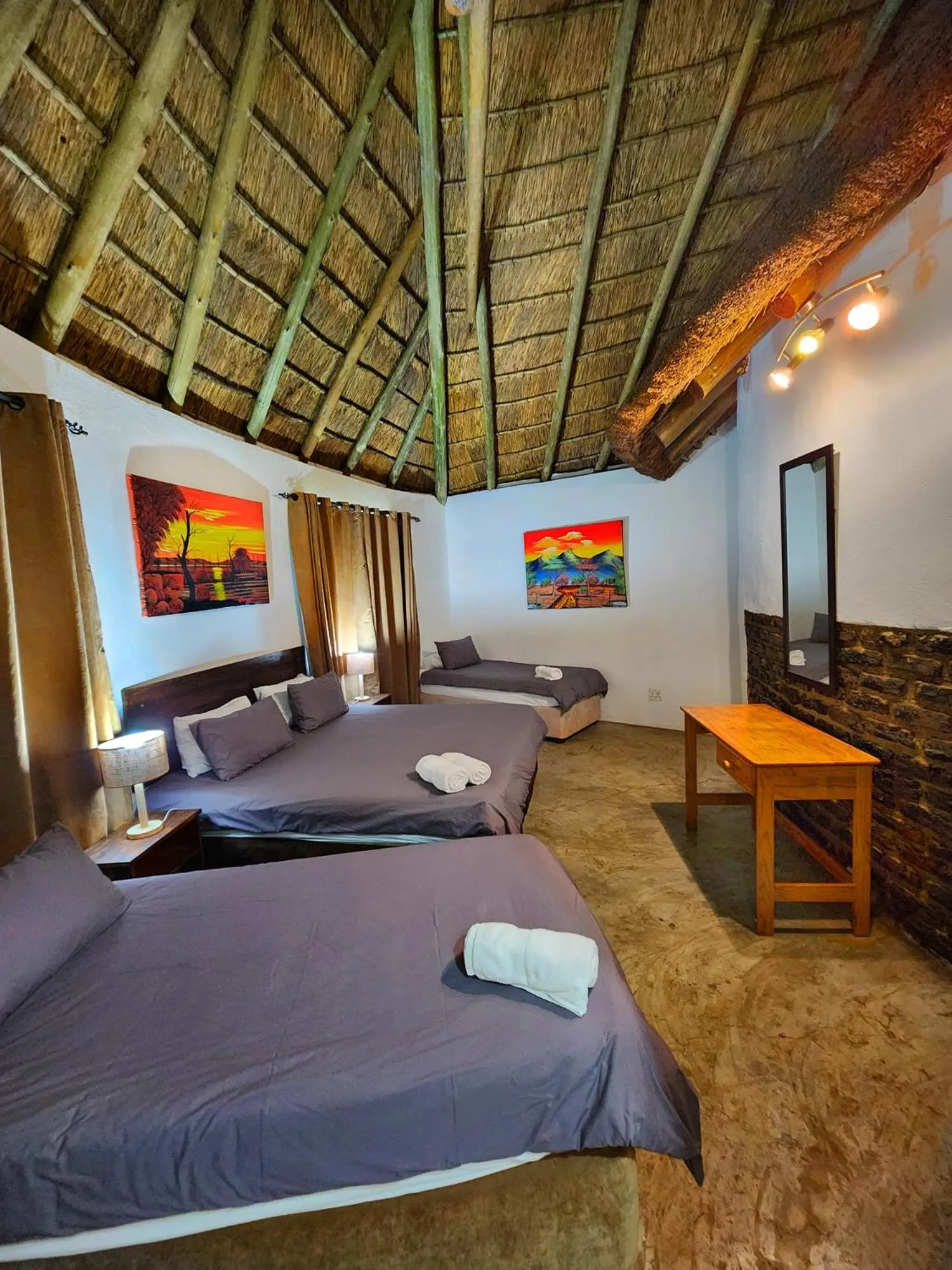 Bedroom, Bed in Pine Valley