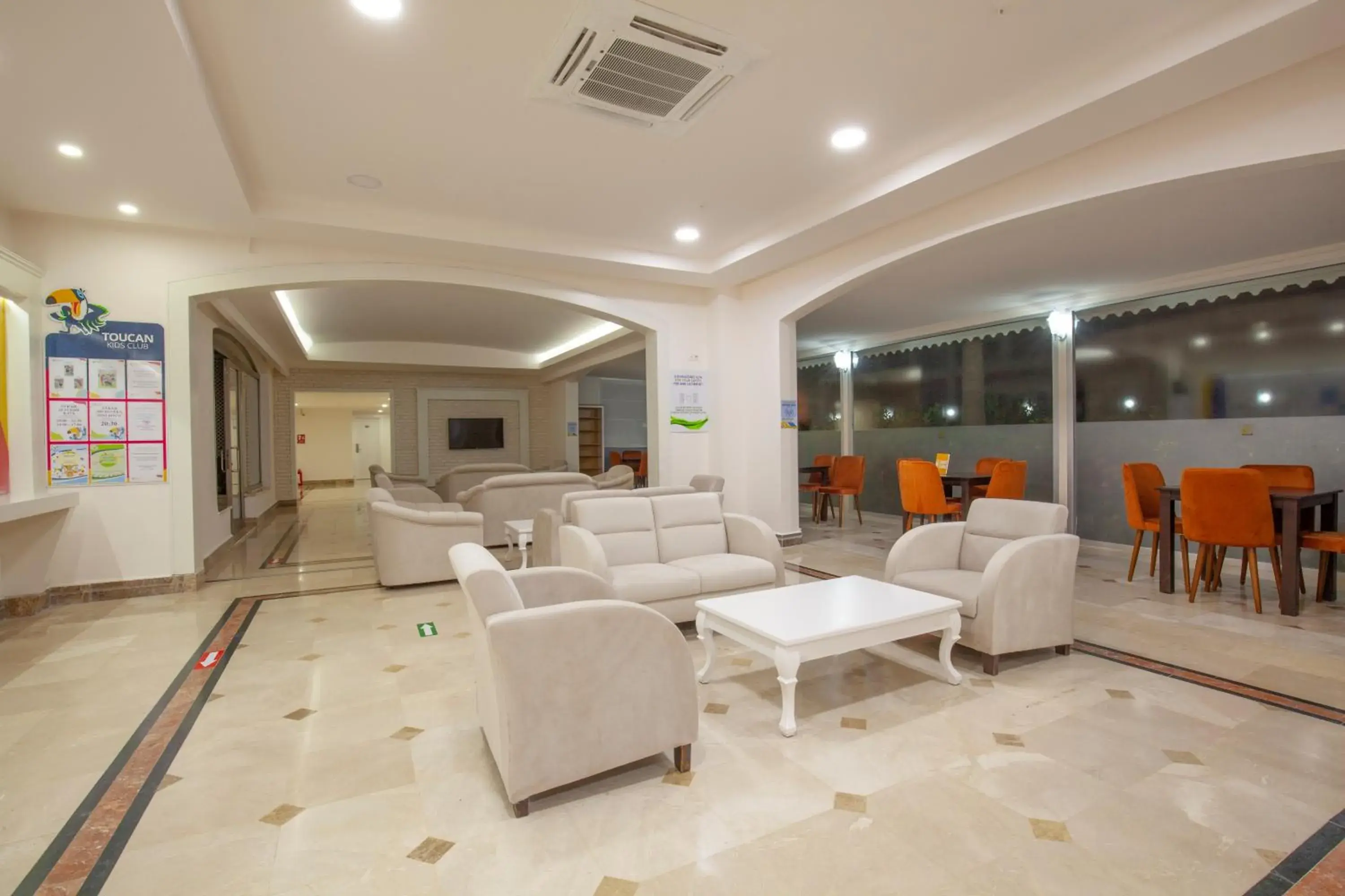 Property building in Fun&Sun Smart Hane sun Property building in Fun&Sun Smart Hane sun