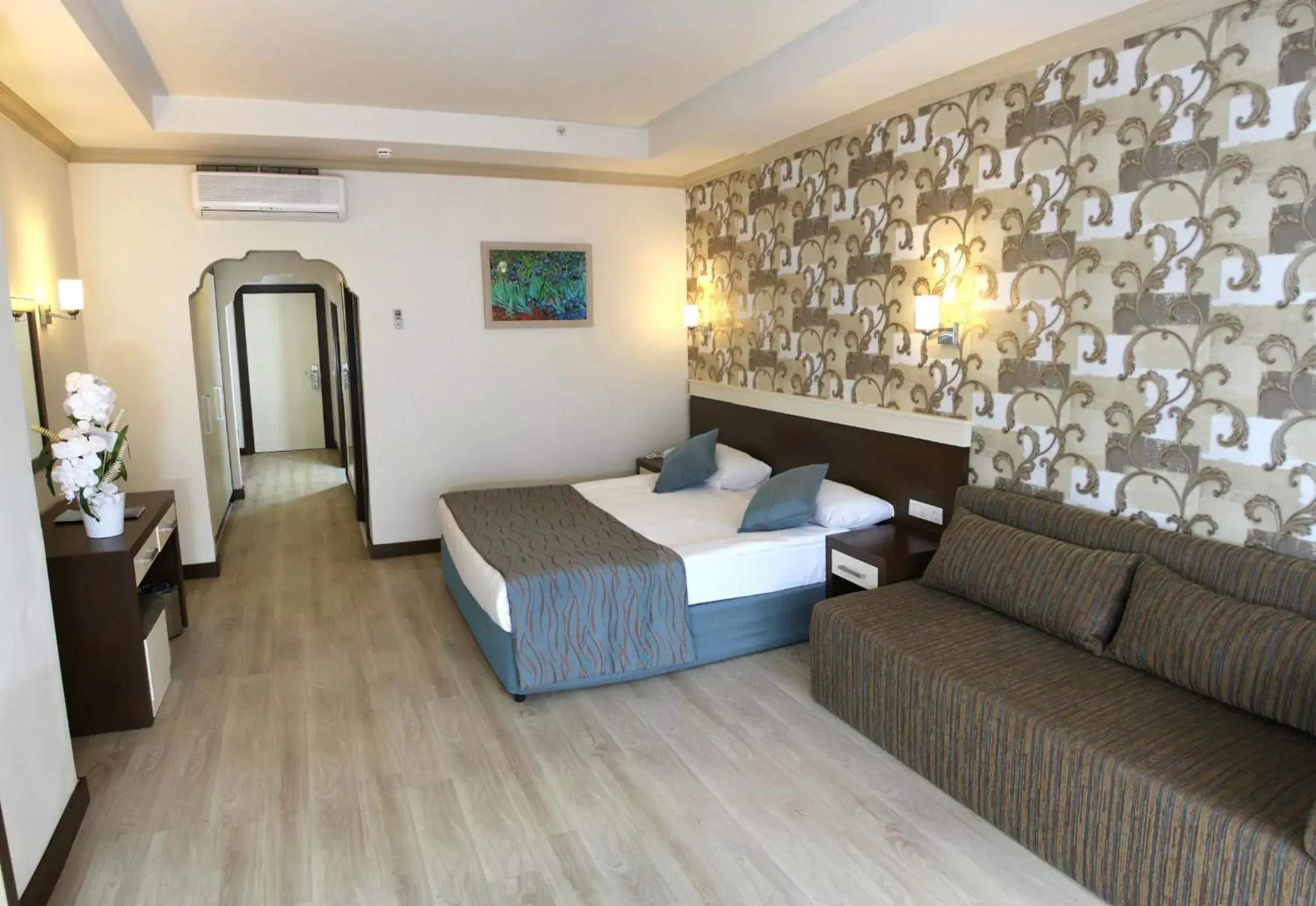 Bed in Fun&Sun Smart Hane sun Bed in Fun&Sun Smart Hane sun