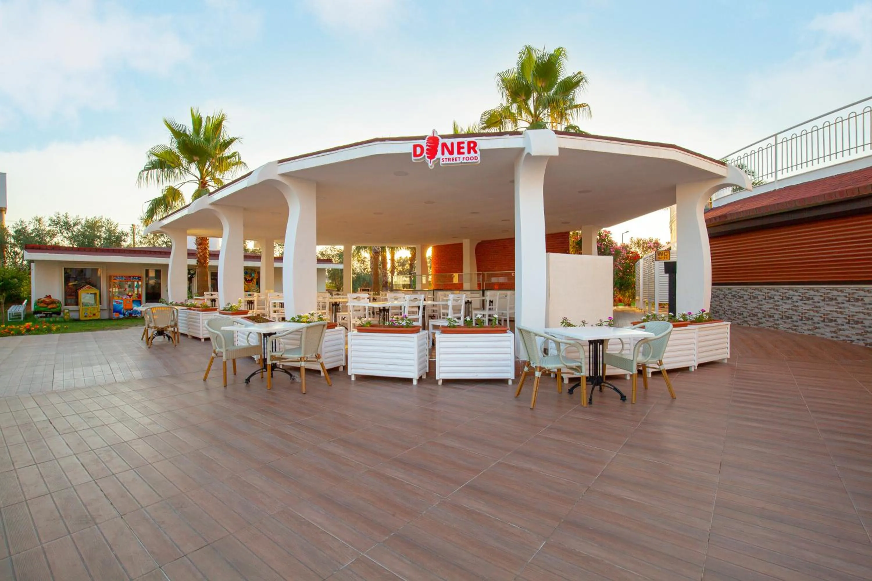 Patio in Fun&Sun Smart Hane sun