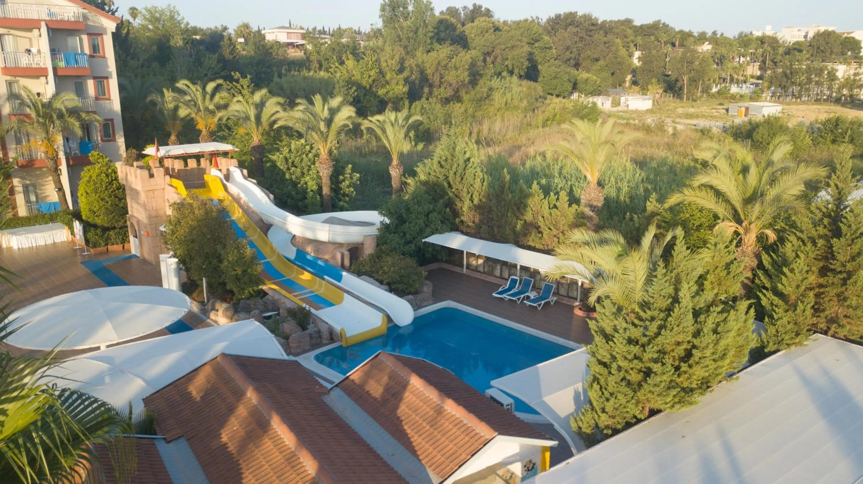 Property building in Fun&Sun Smart Hane sun