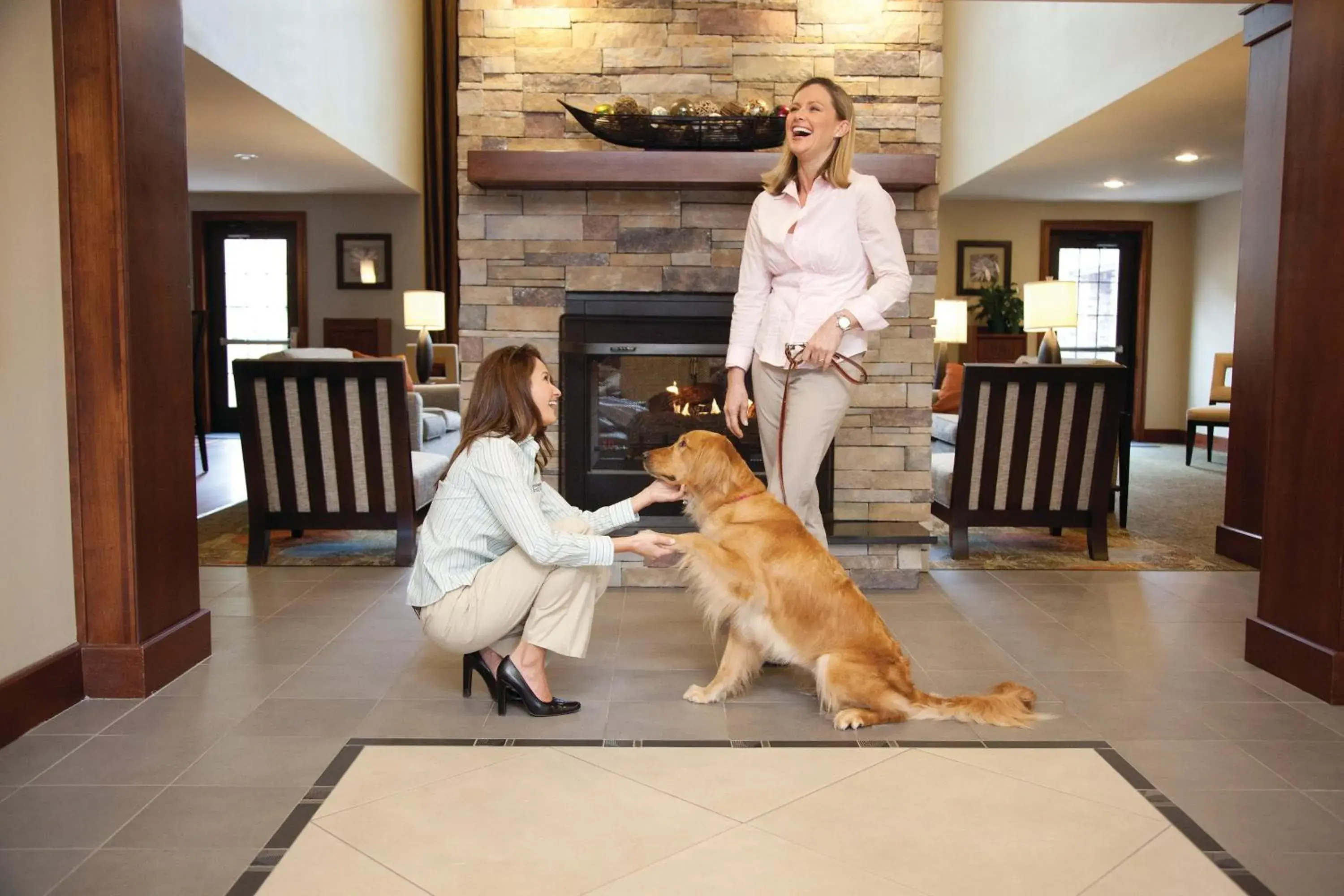 Lobby or reception in Staybridge Suites Irving Las Colinas by IHG Lobby or reception in Staybridge Suites Irving Las Colinas by IHG