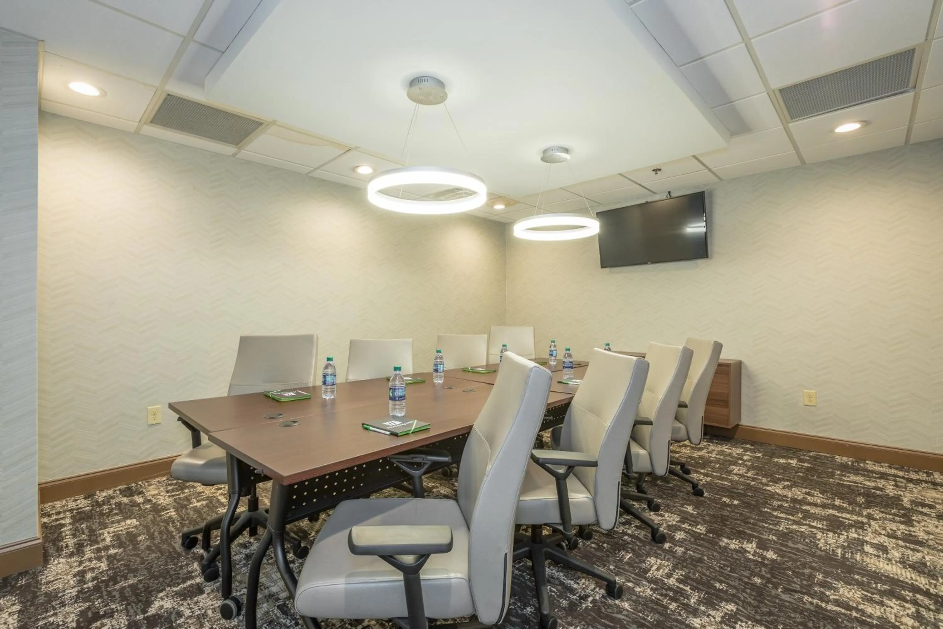 Meeting/conference room in Holiday Inn Hotel and Suites Peachtree City by IHG