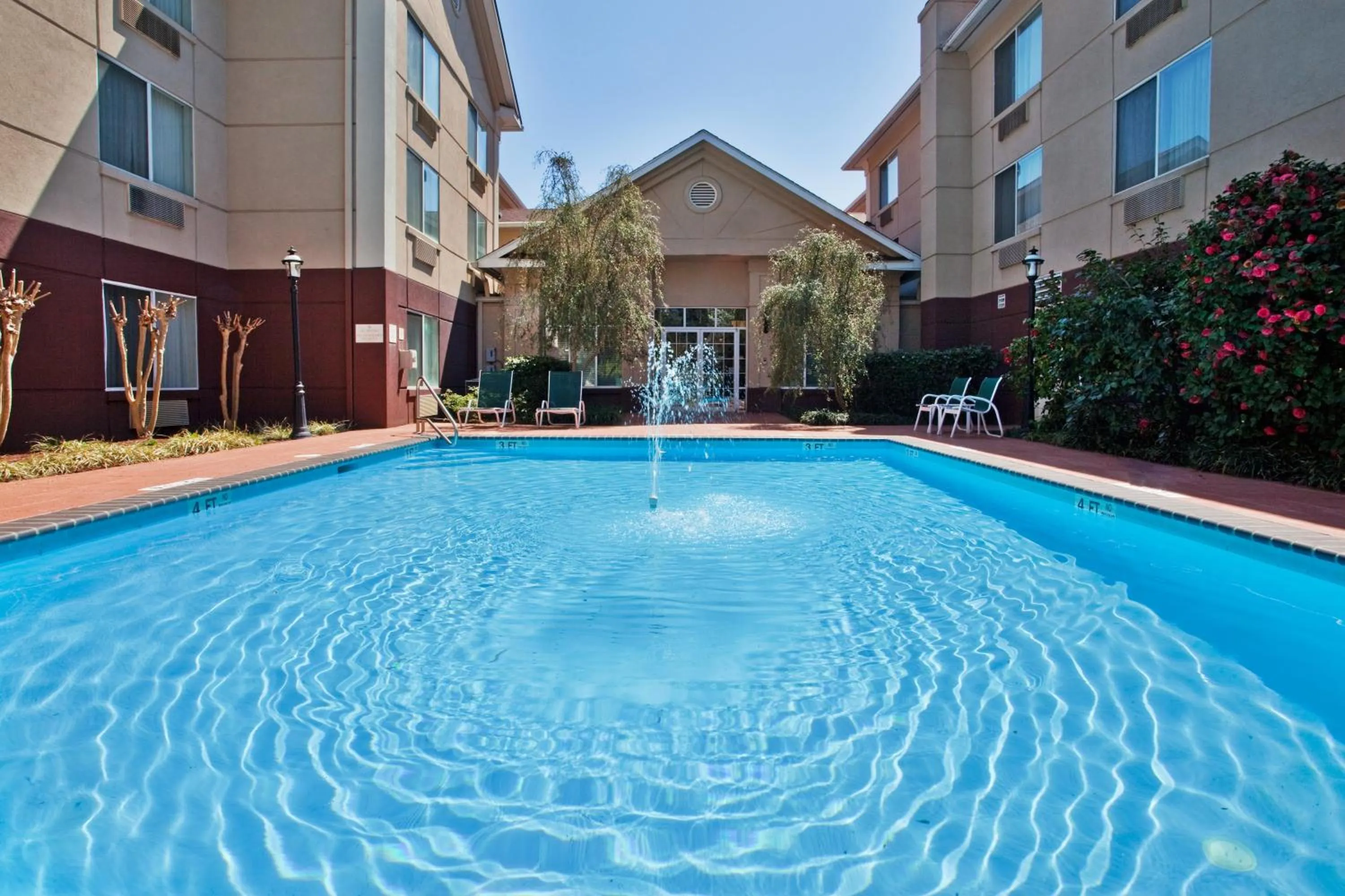 Swimming pool in Holiday Inn Hotel and Suites Peachtree City by IHG