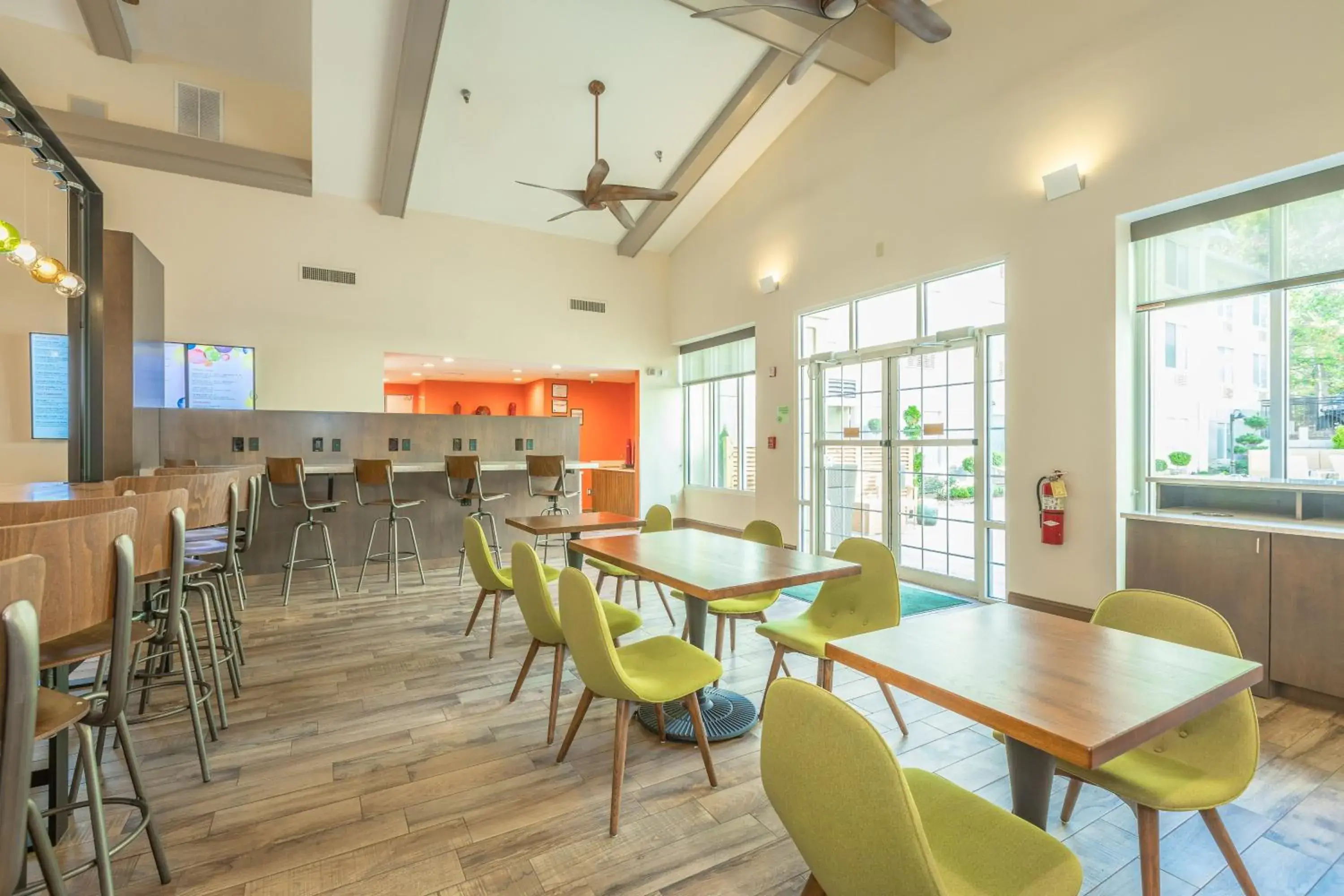 Restaurant/places to eat in Holiday Inn Hotel and Suites Peachtree City by IHG Restaurant/places to eat in Holiday Inn Hotel and Suites Peachtree City by IHG