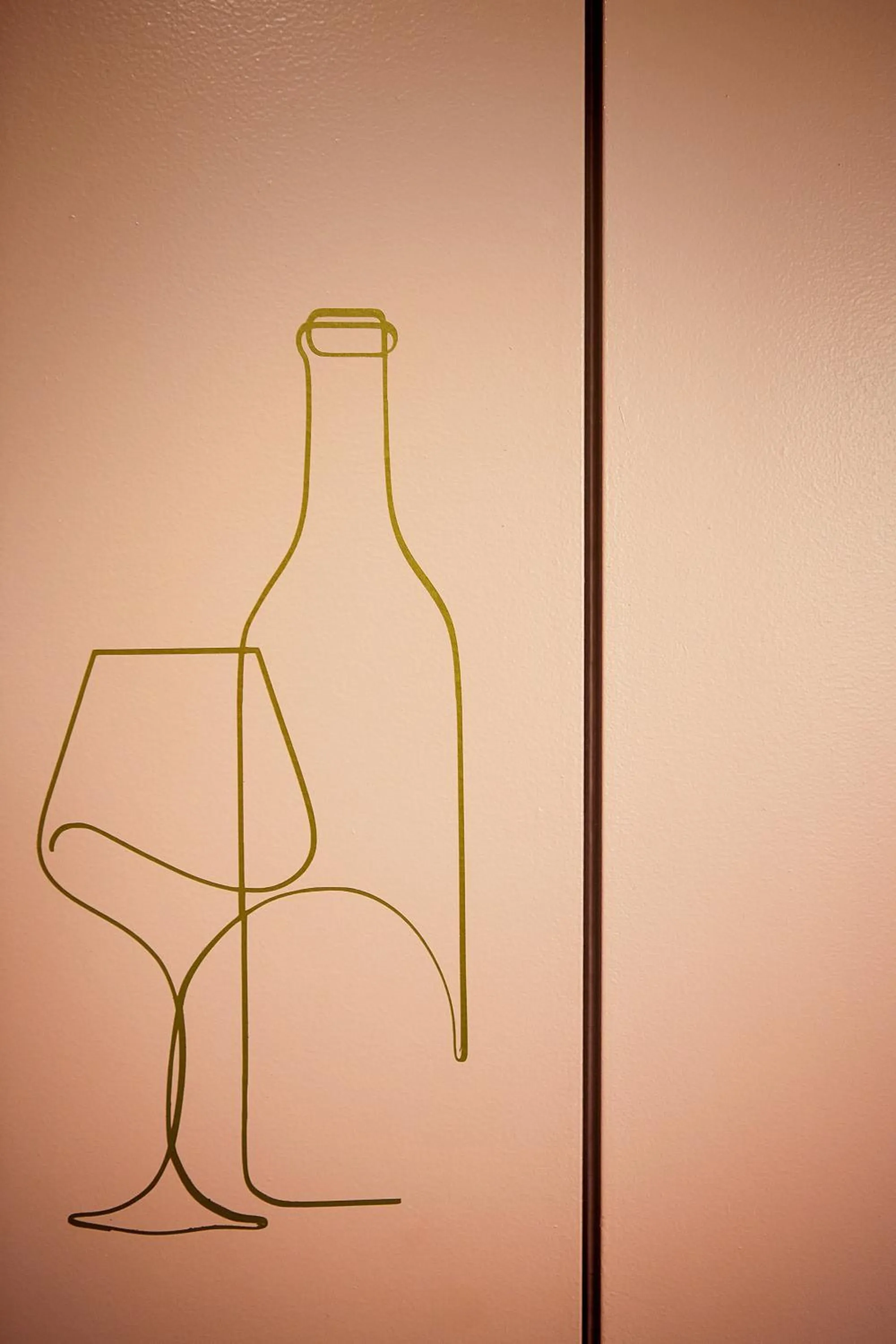 Food and drinks in b-smart hotel Widnau