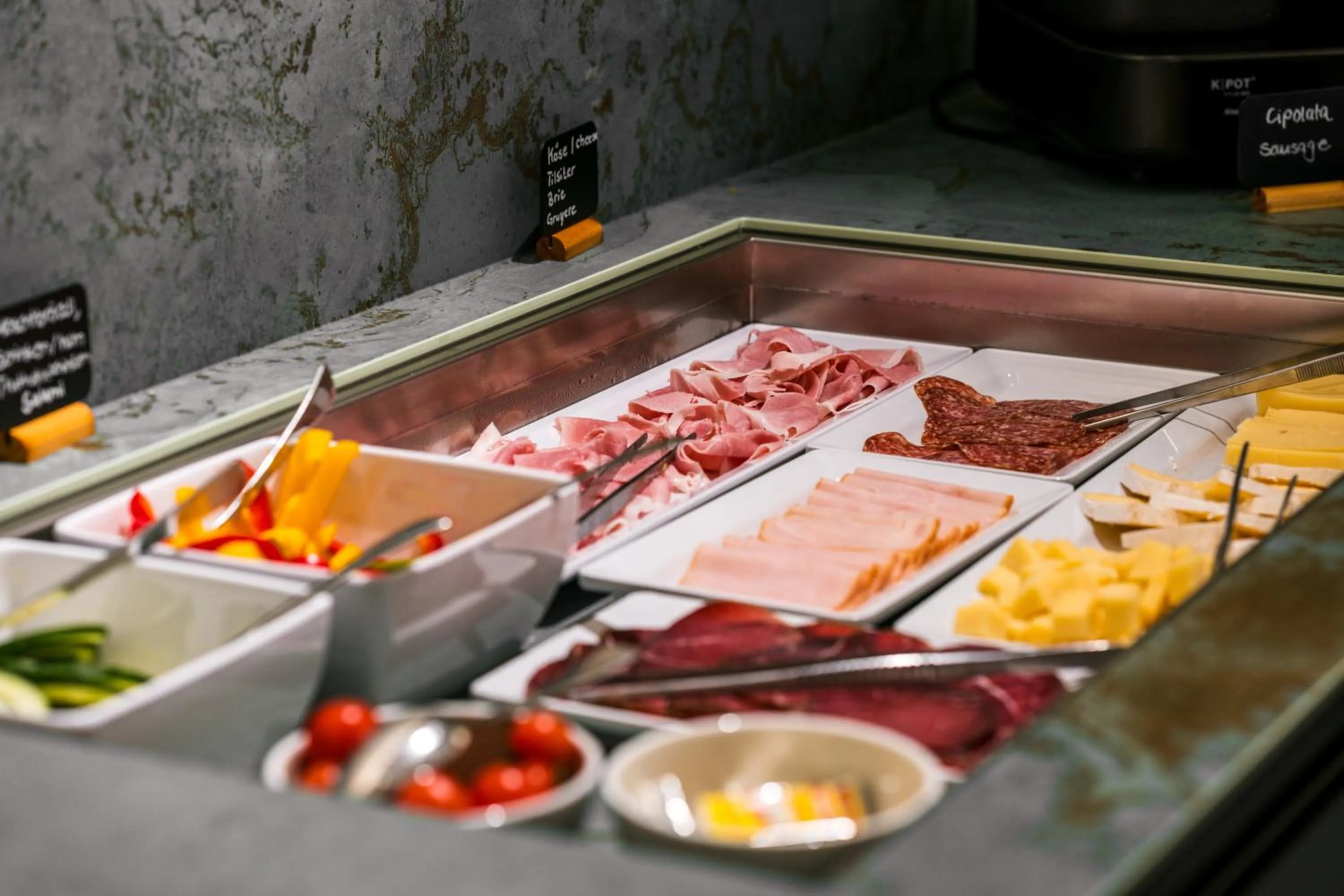 Food and drinks in b-smart hotel Widnau