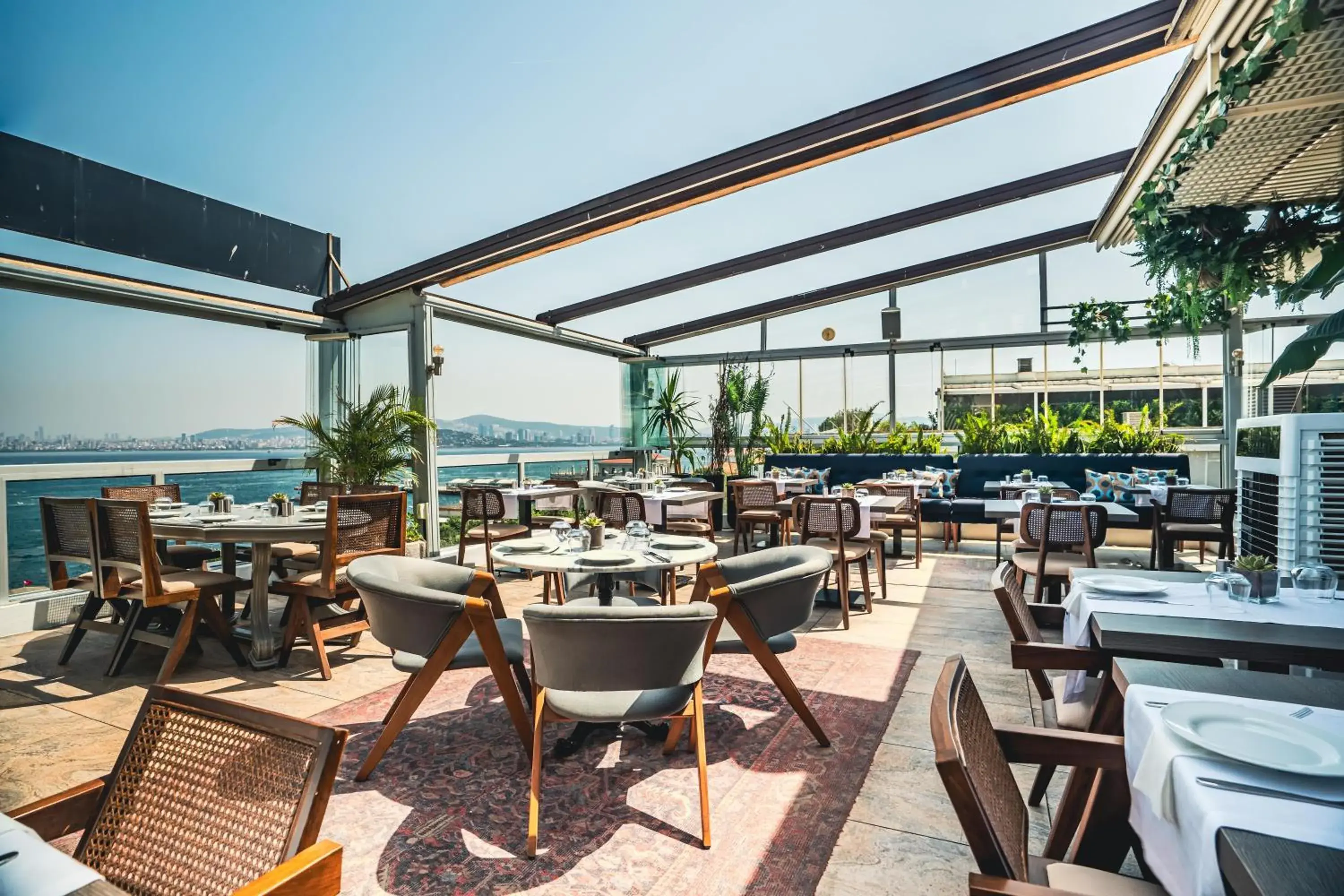 Restaurant/places to eat in Tiara Buyukada Restaurant/places to eat in Tiara Buyukada