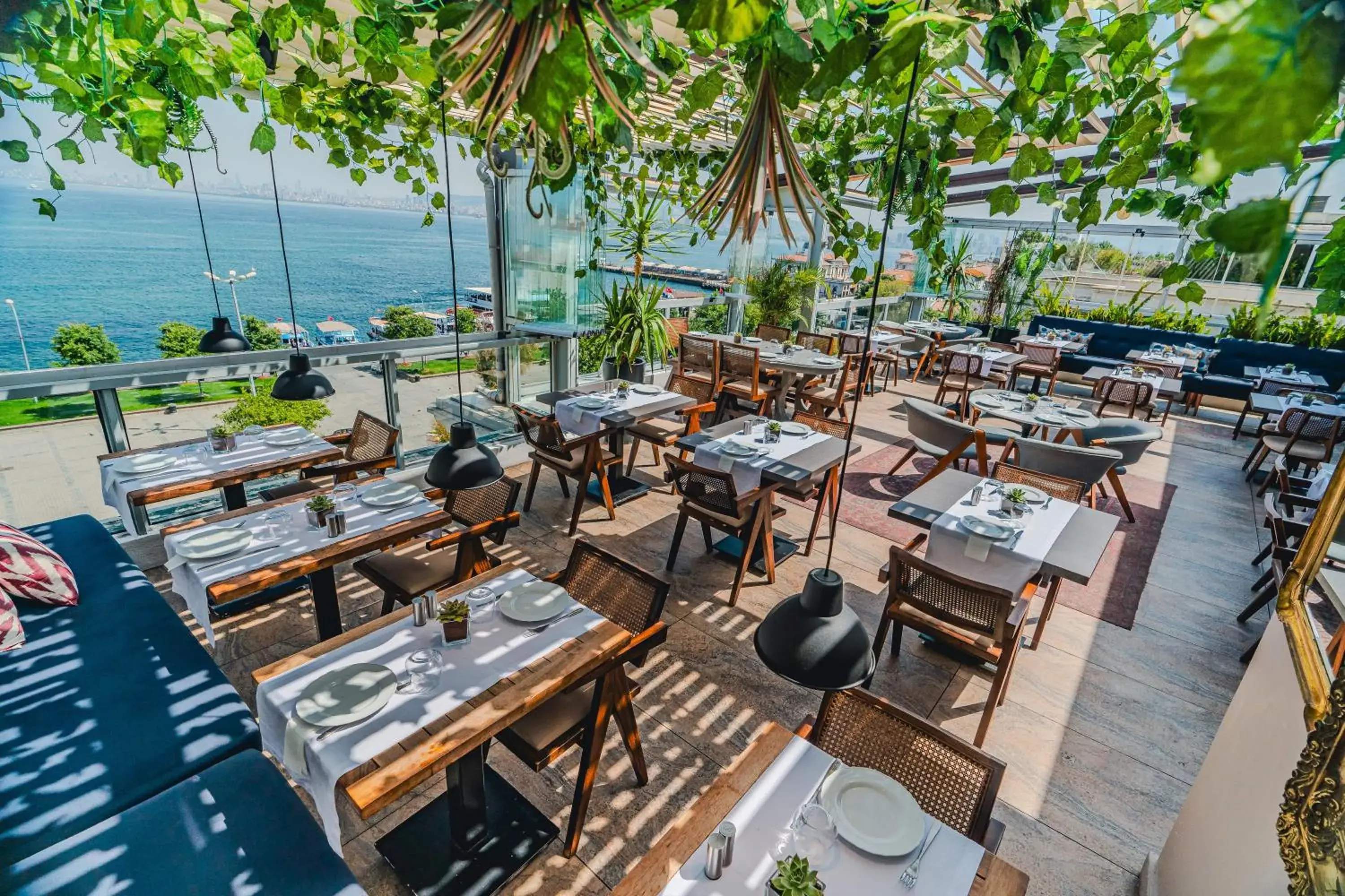 Restaurant/places to eat in Tiara Buyukada Restaurant/places to eat in Tiara Buyukada