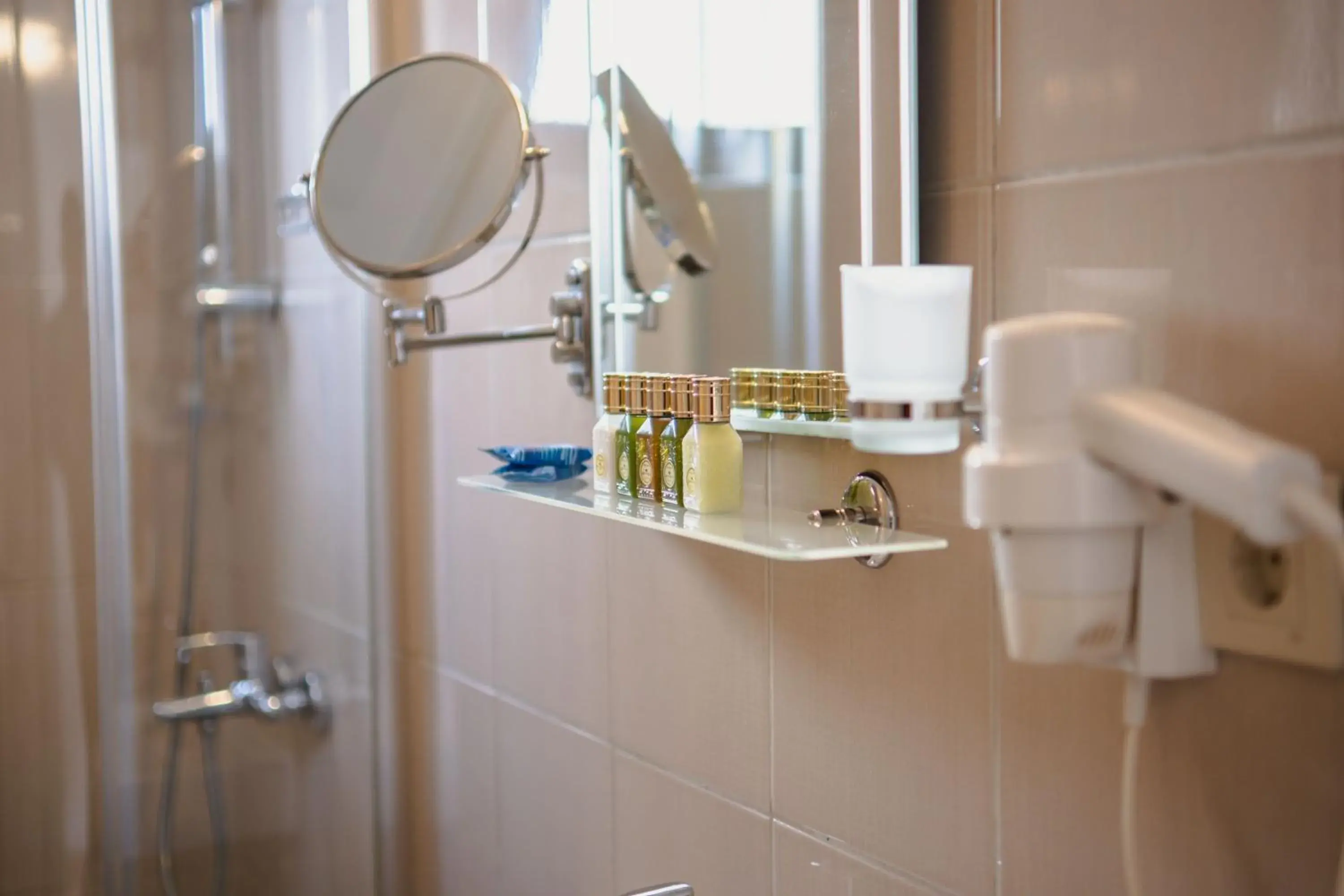 Queen Room with Sea View in Tiara Buyukada Queen Room with Sea View in Tiara Buyukada