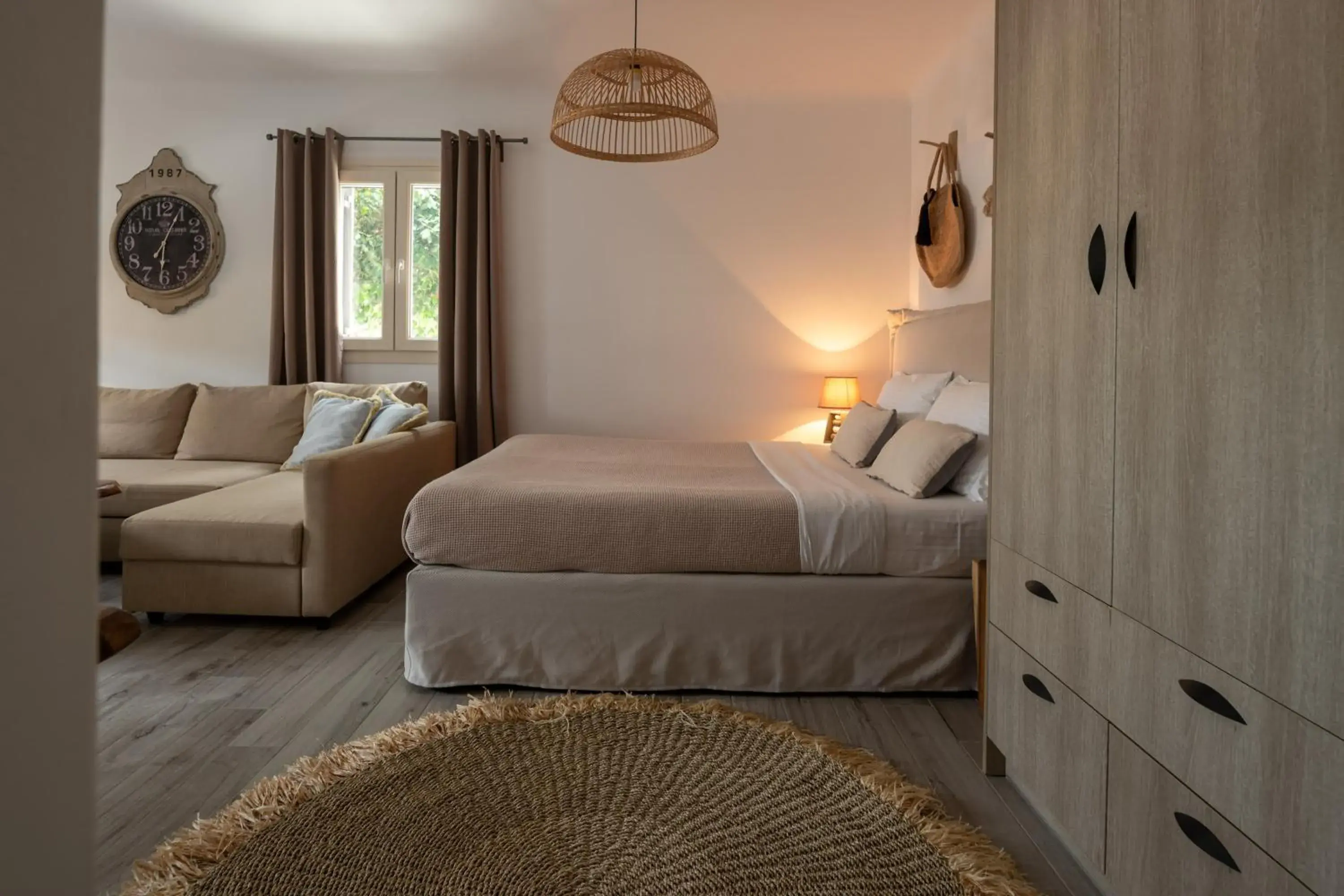 Photo of the whole room, Bed in Olive Mykonos Villas Photo of the whole room, Bed in Olive Mykonos Villas