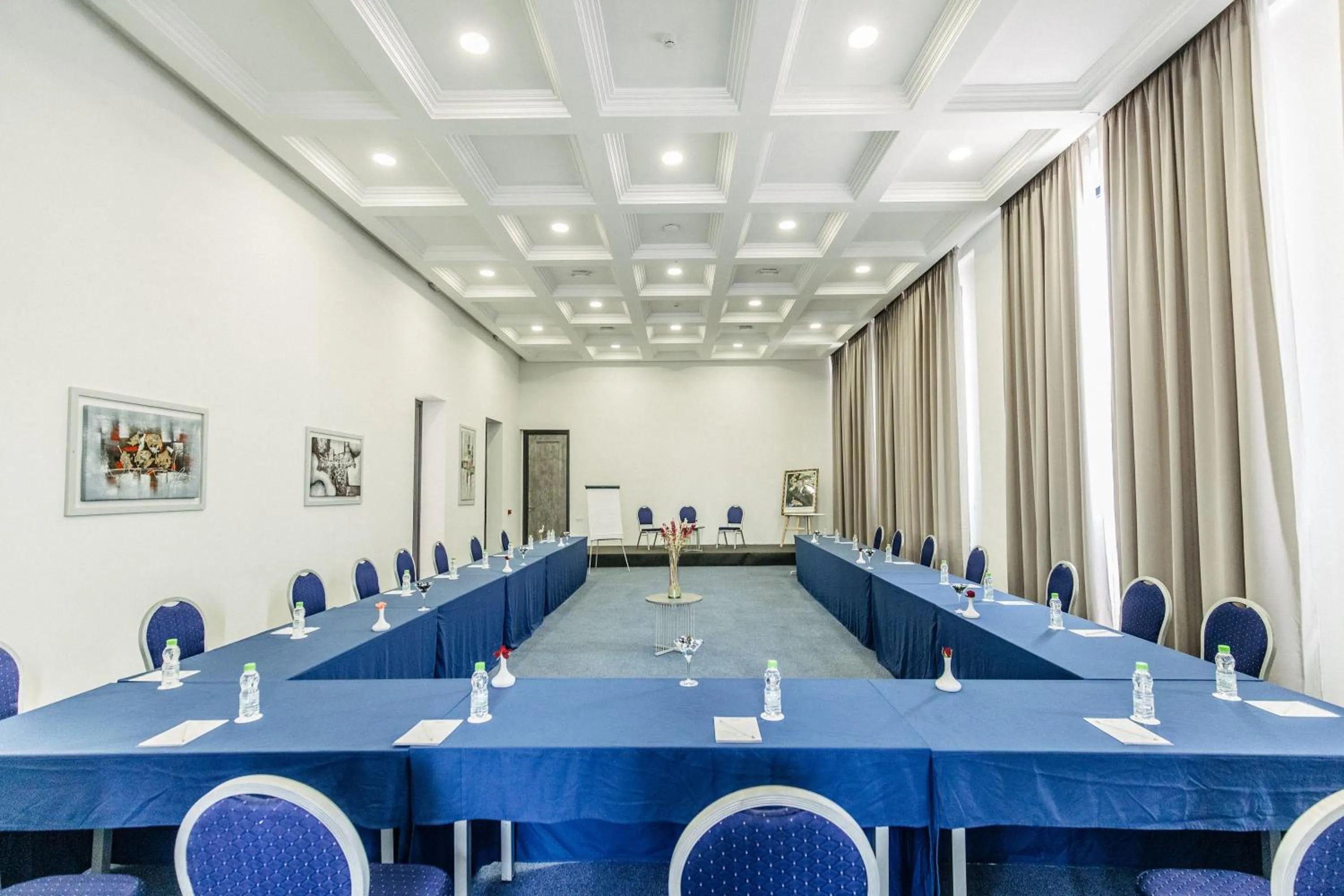 Meeting/conference room in Wazo Hotel