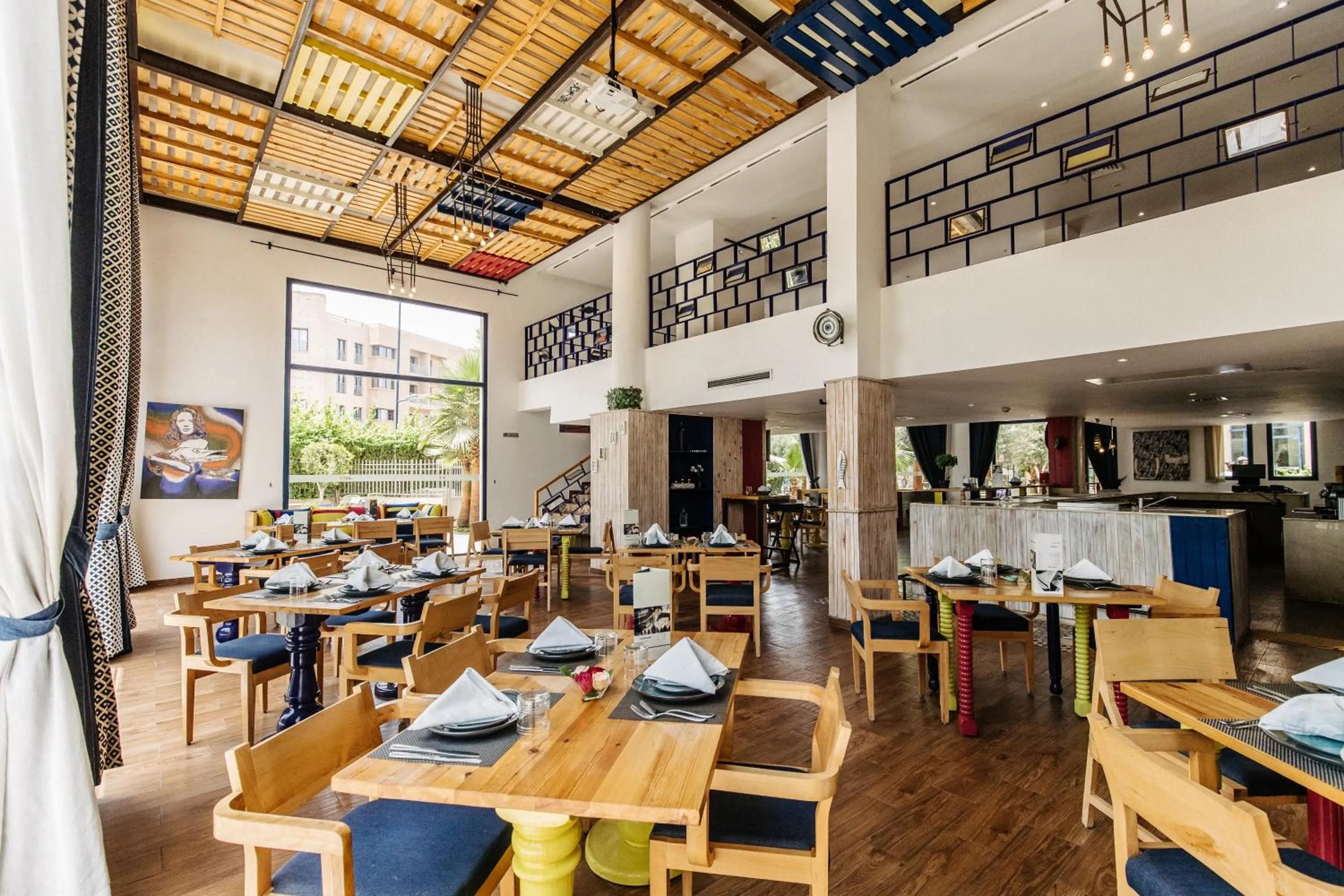 Restaurant/places to eat in Wazo Hotel