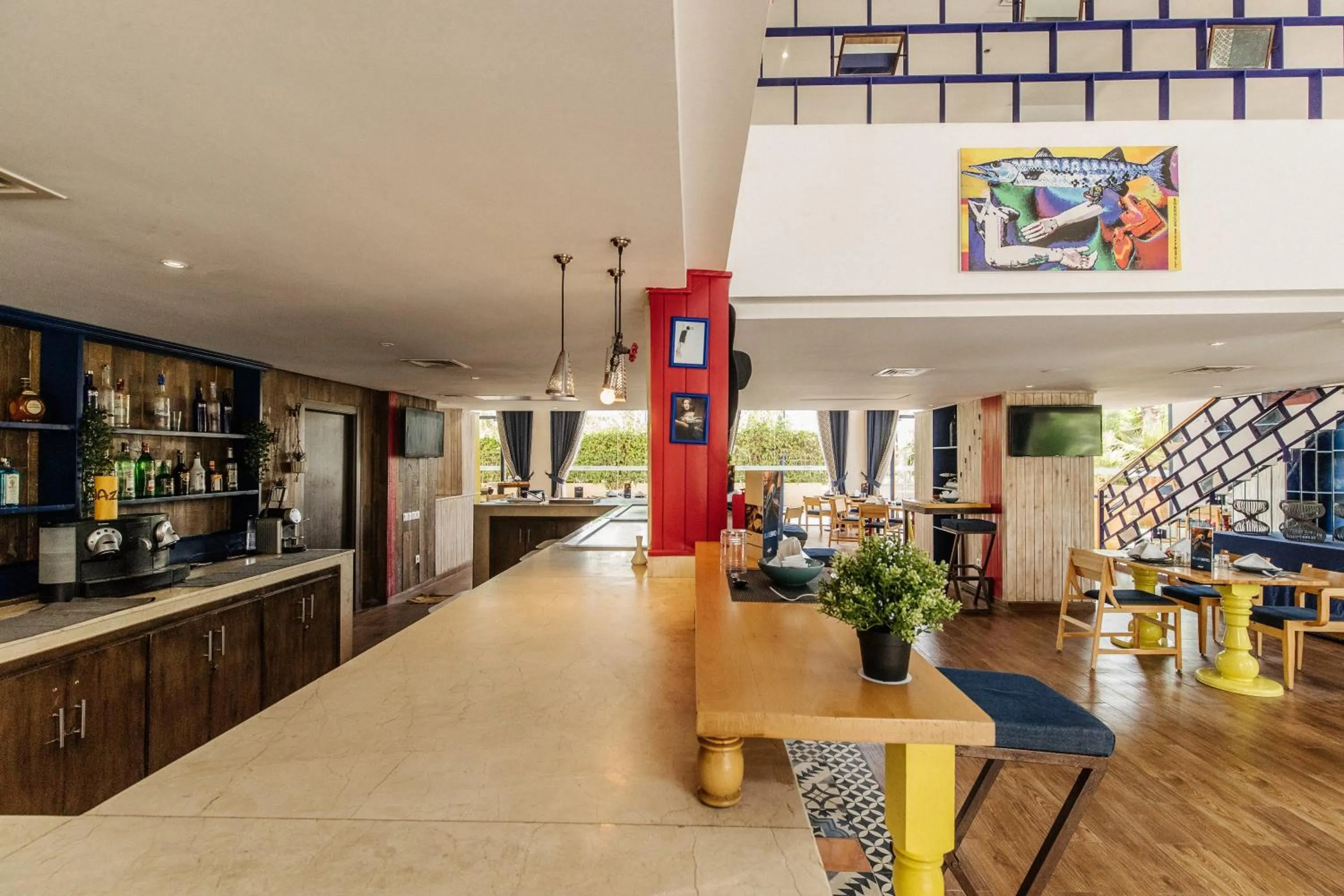 Restaurant/places to eat in Wazo Hotel