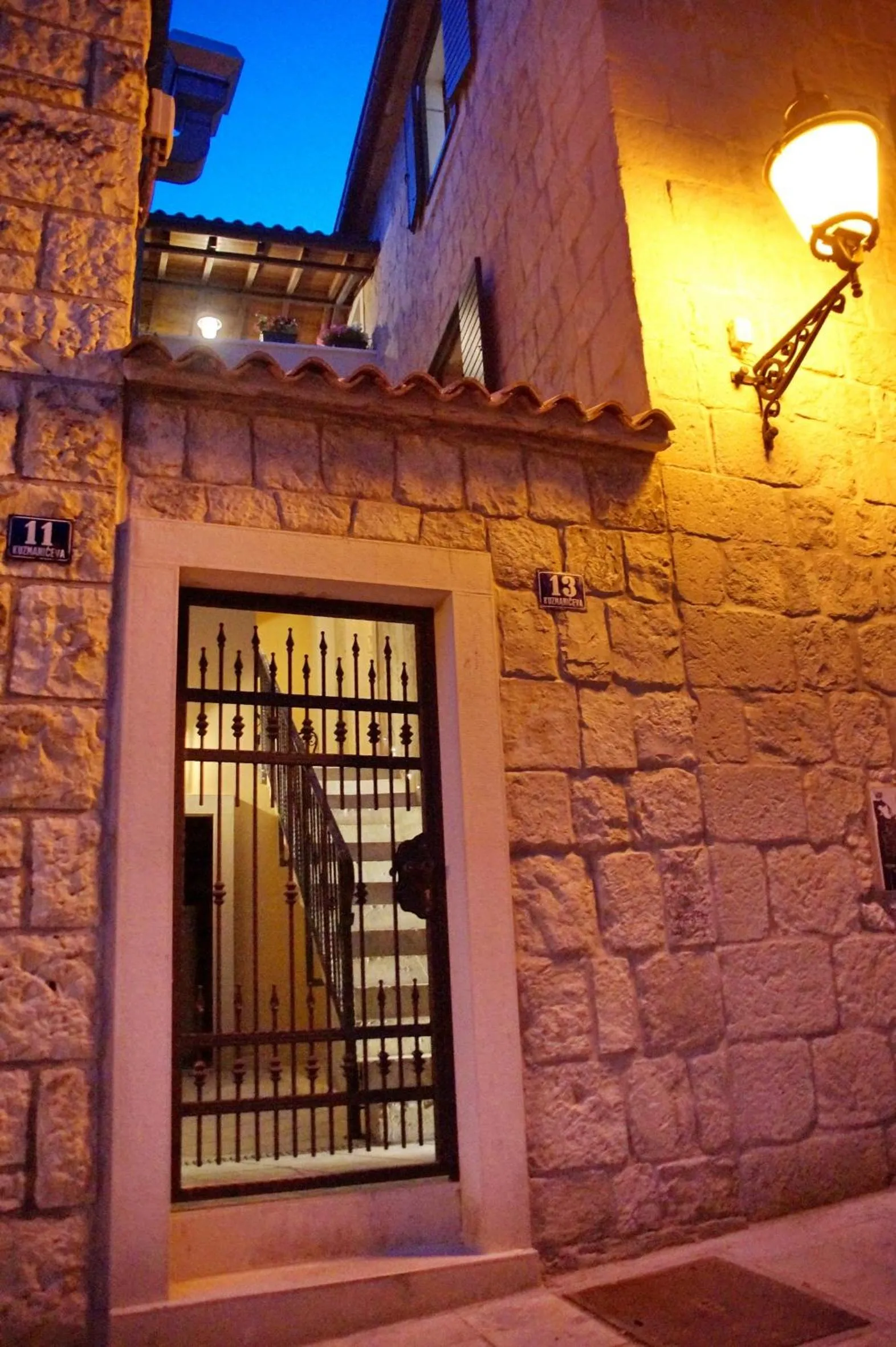 Facade/entrance in Villa Desideria