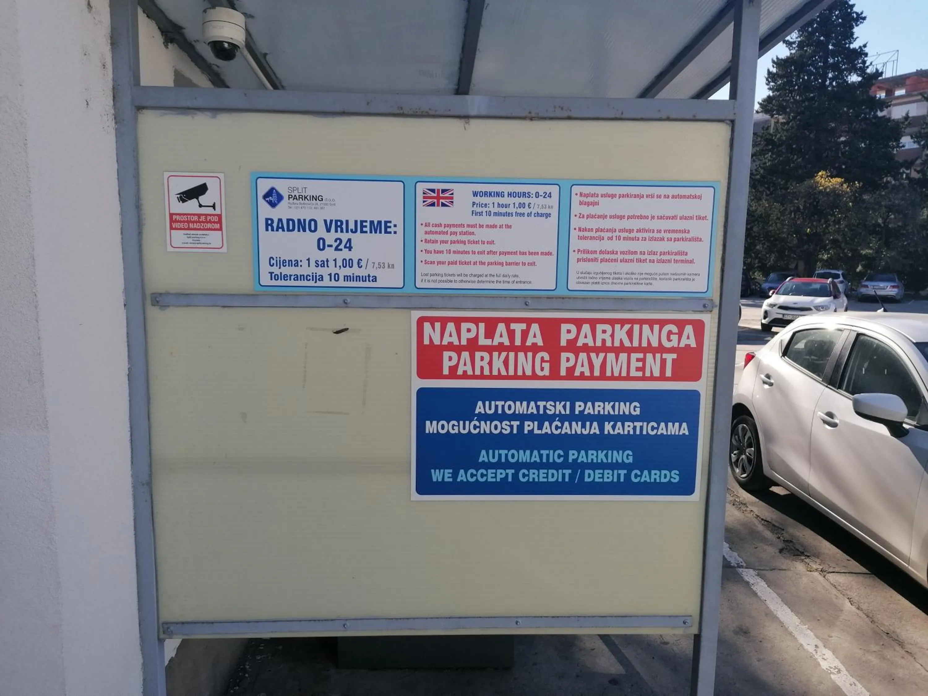 Parking in Villa Desideria