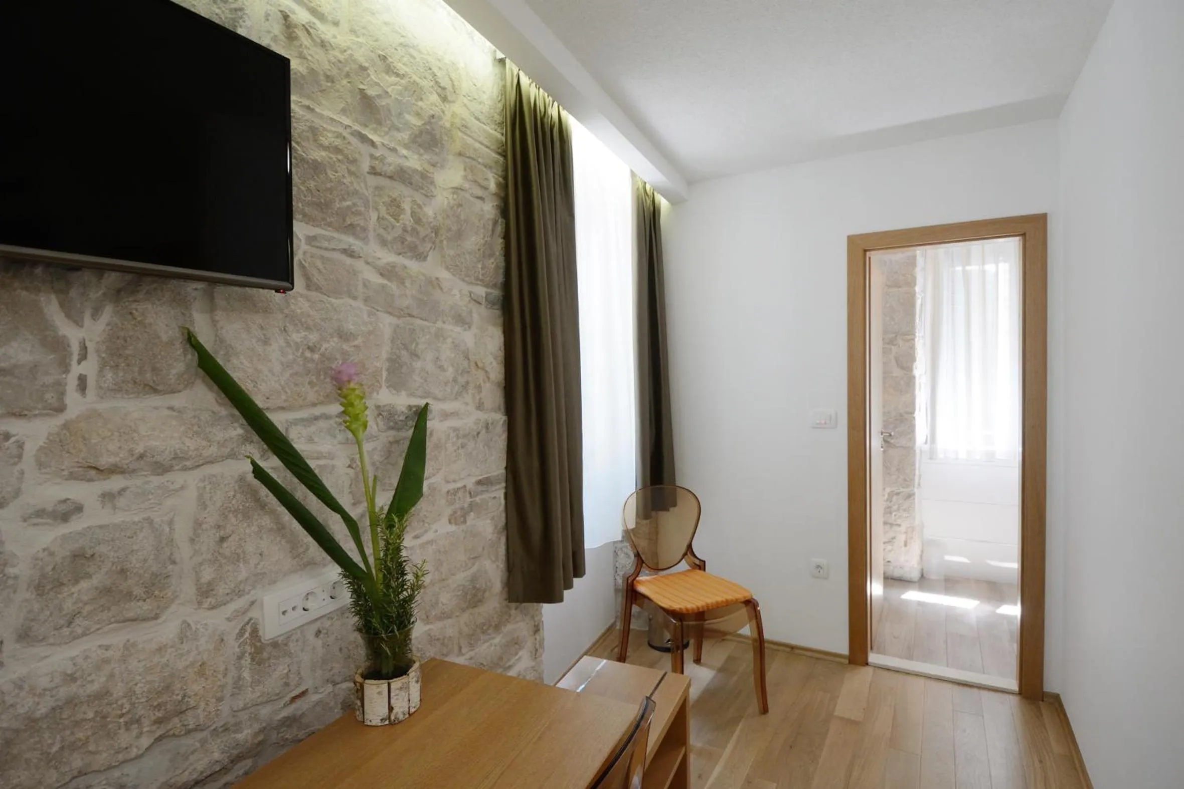 Day in Villa Desideria