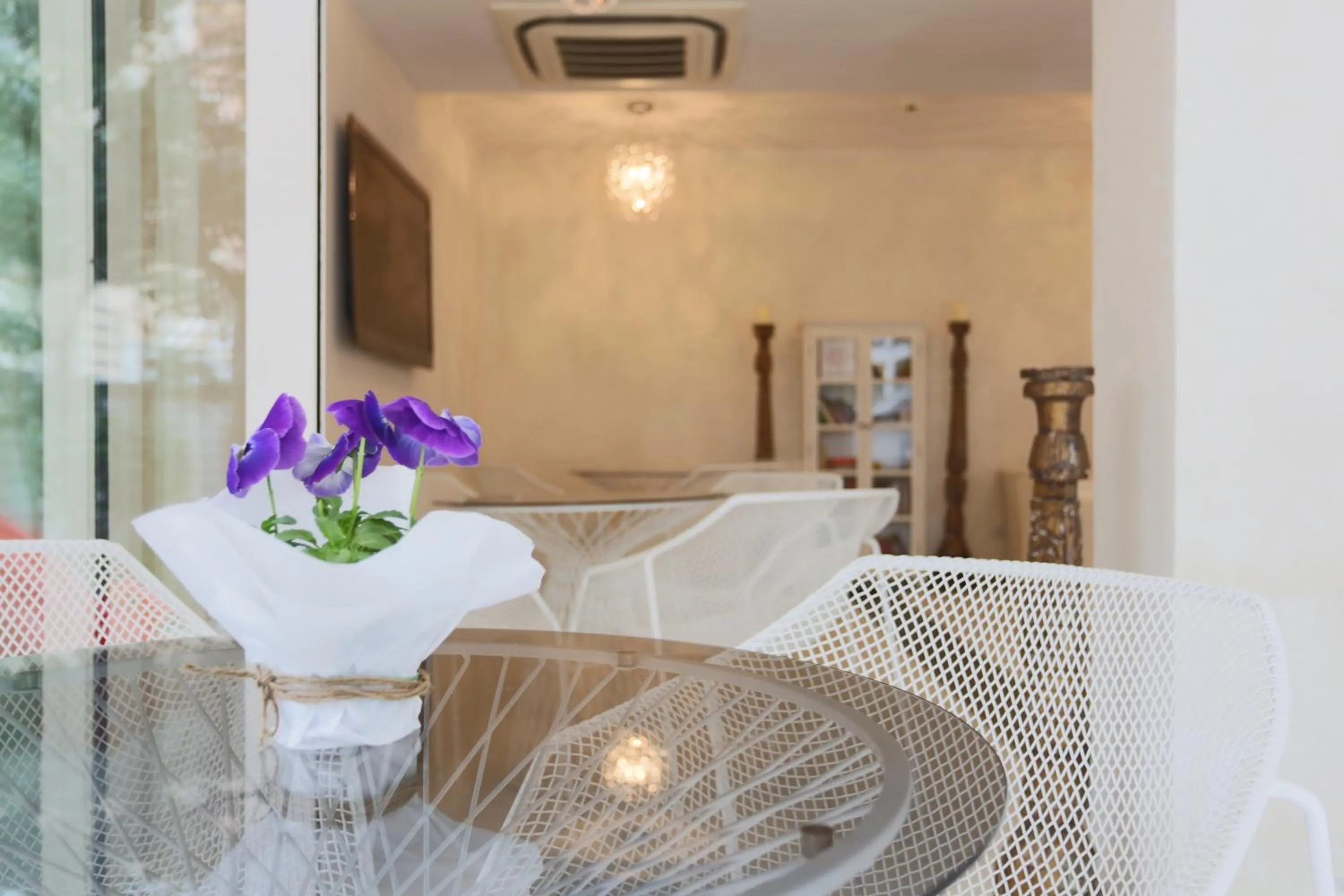 Communal lounge/ TV room in Hotel Caribia Pinarella