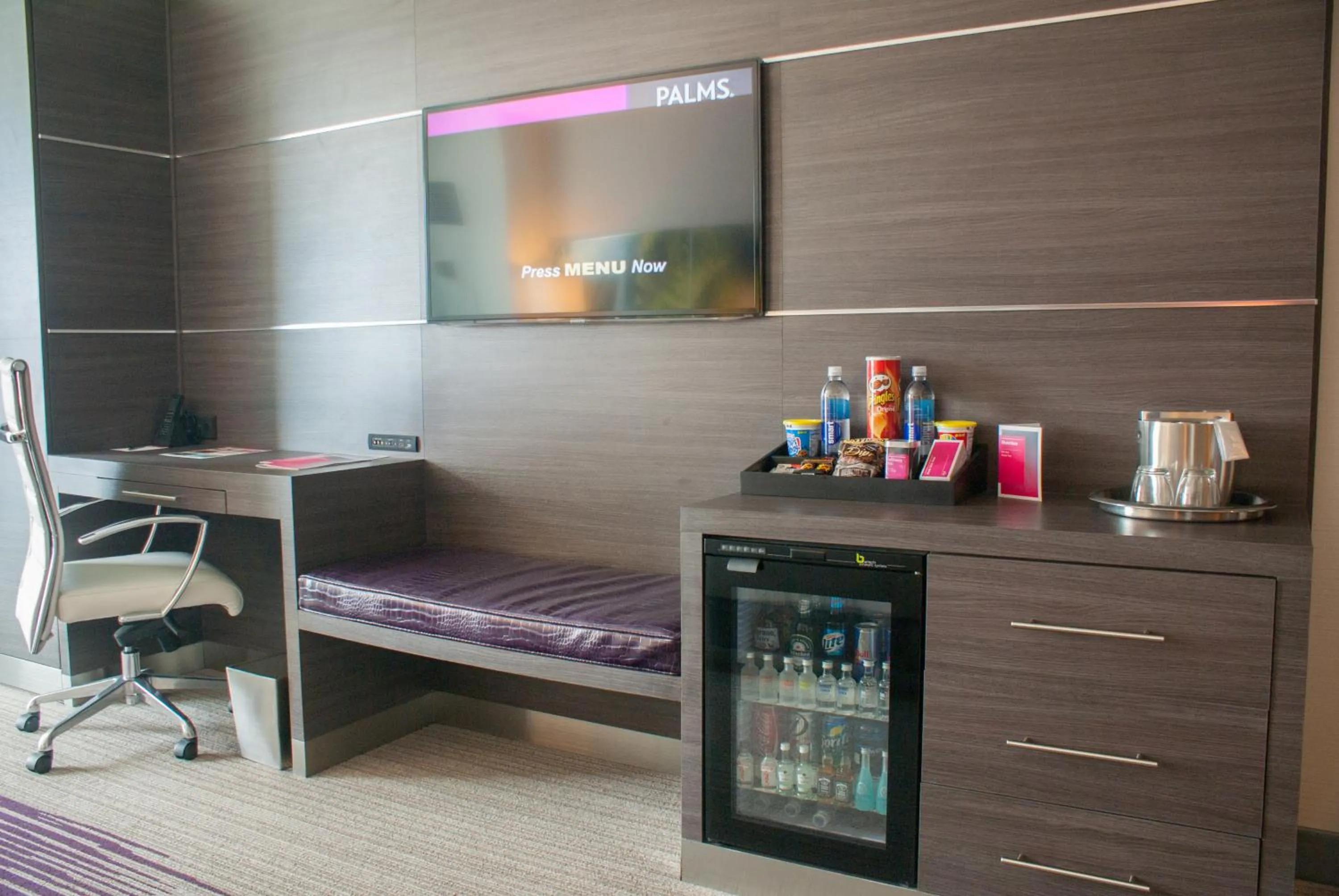 Seating area in Palms Casino Resort